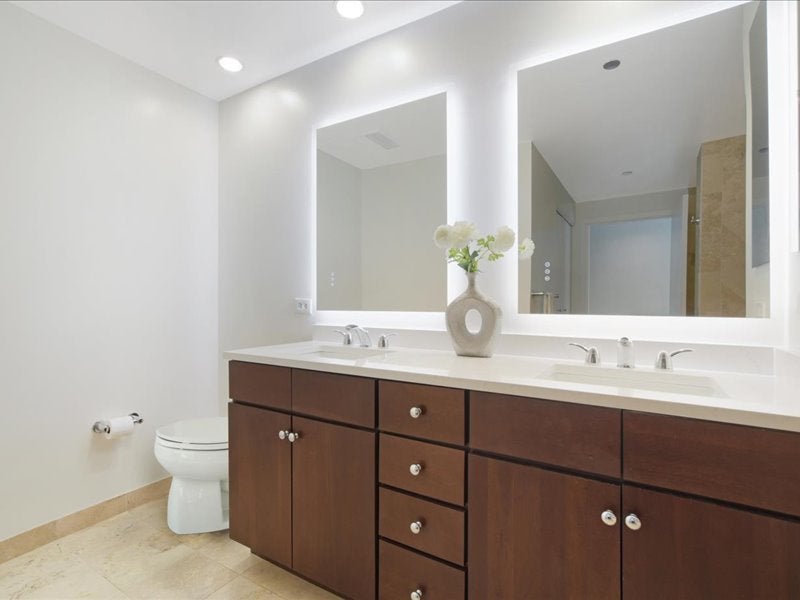 Chicago, Illinois, 60602, United States, 3 Bedrooms Bedrooms, ,3 BathroomsBathrooms,Residential,Active,1969671