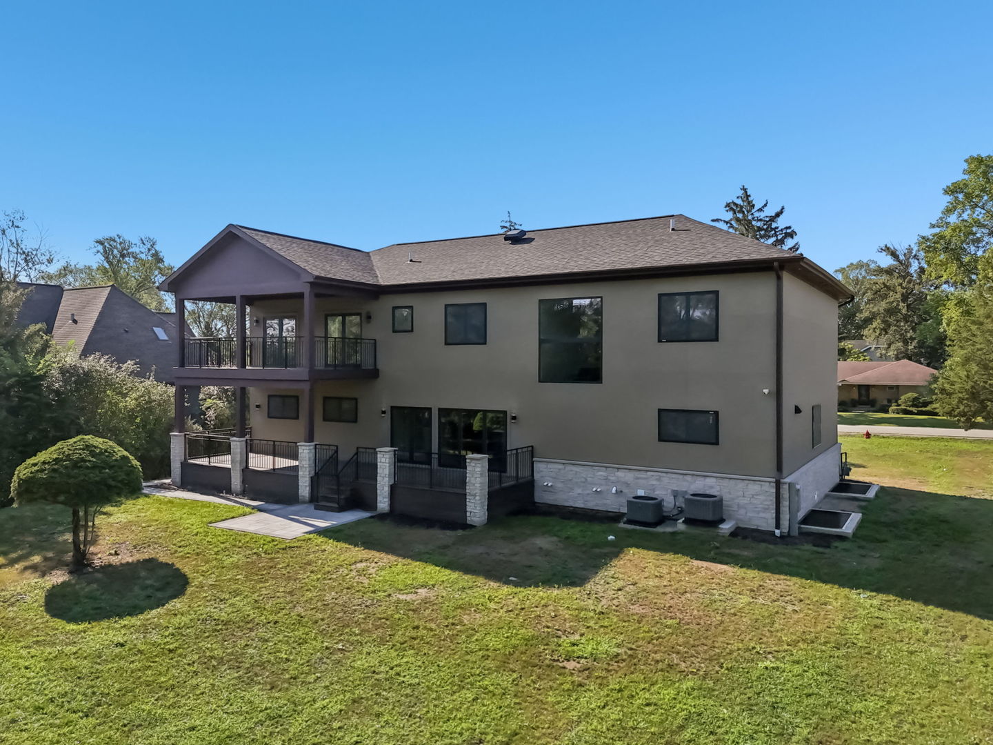 Northbrook, Illinois, 60062, United States, 6 Bedrooms Bedrooms, ,5 BathroomsBathrooms,Residential,Active,1995288