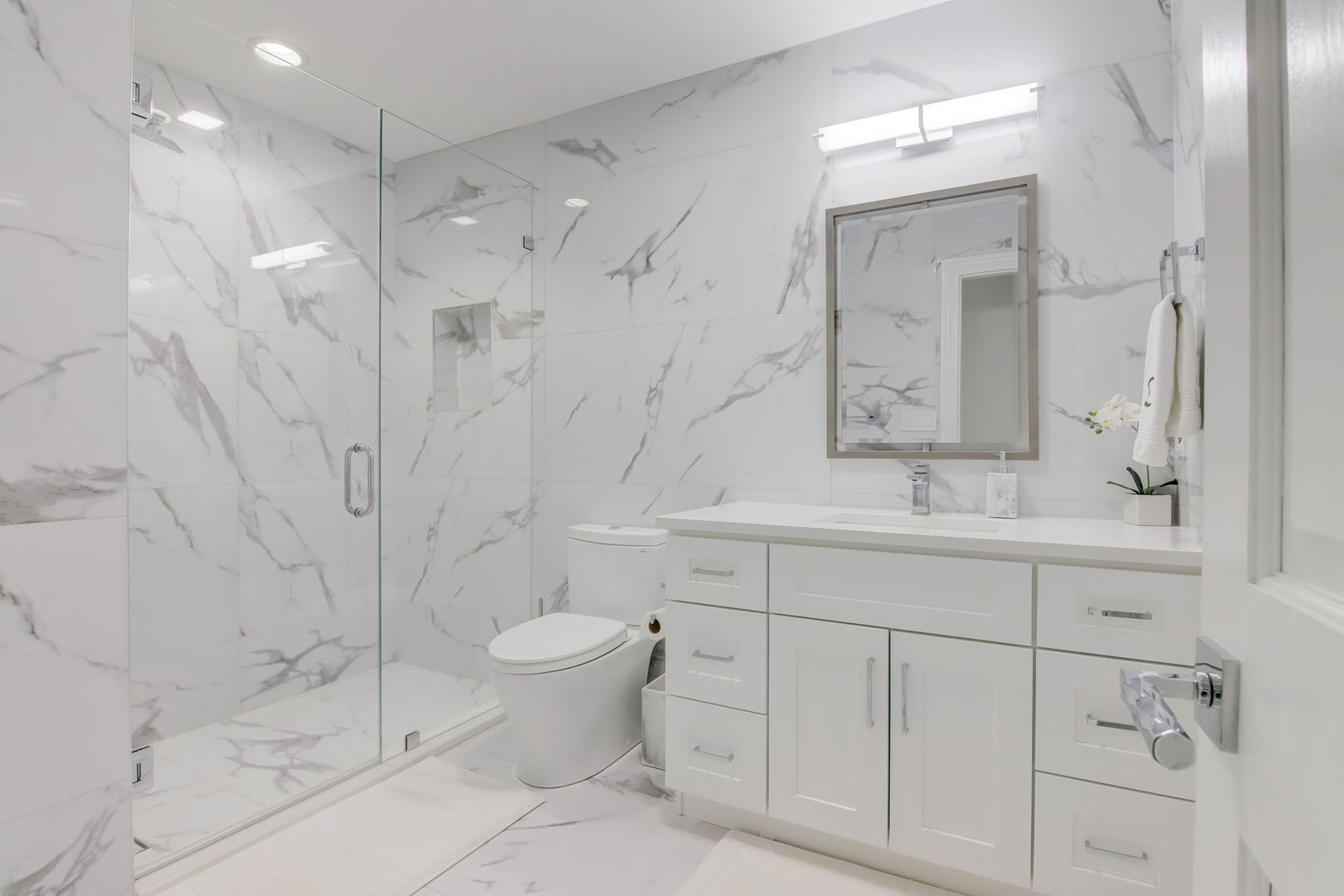 Barrington Hills, Illinois, 60021, United States, 4 Bedrooms Bedrooms, ,5 BathroomsBathrooms,Residential,Active,1968433