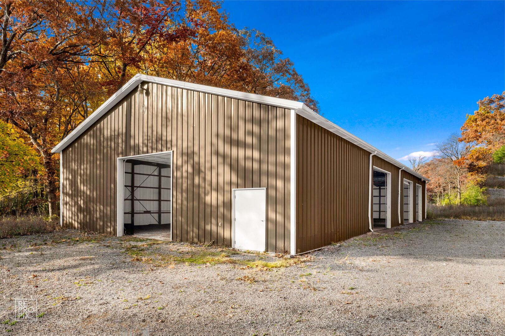 Wadsworth, Illinois, 60083, United States, 5 Bedrooms Bedrooms, ,6 BathroomsBathrooms,Residential,Active,1989775