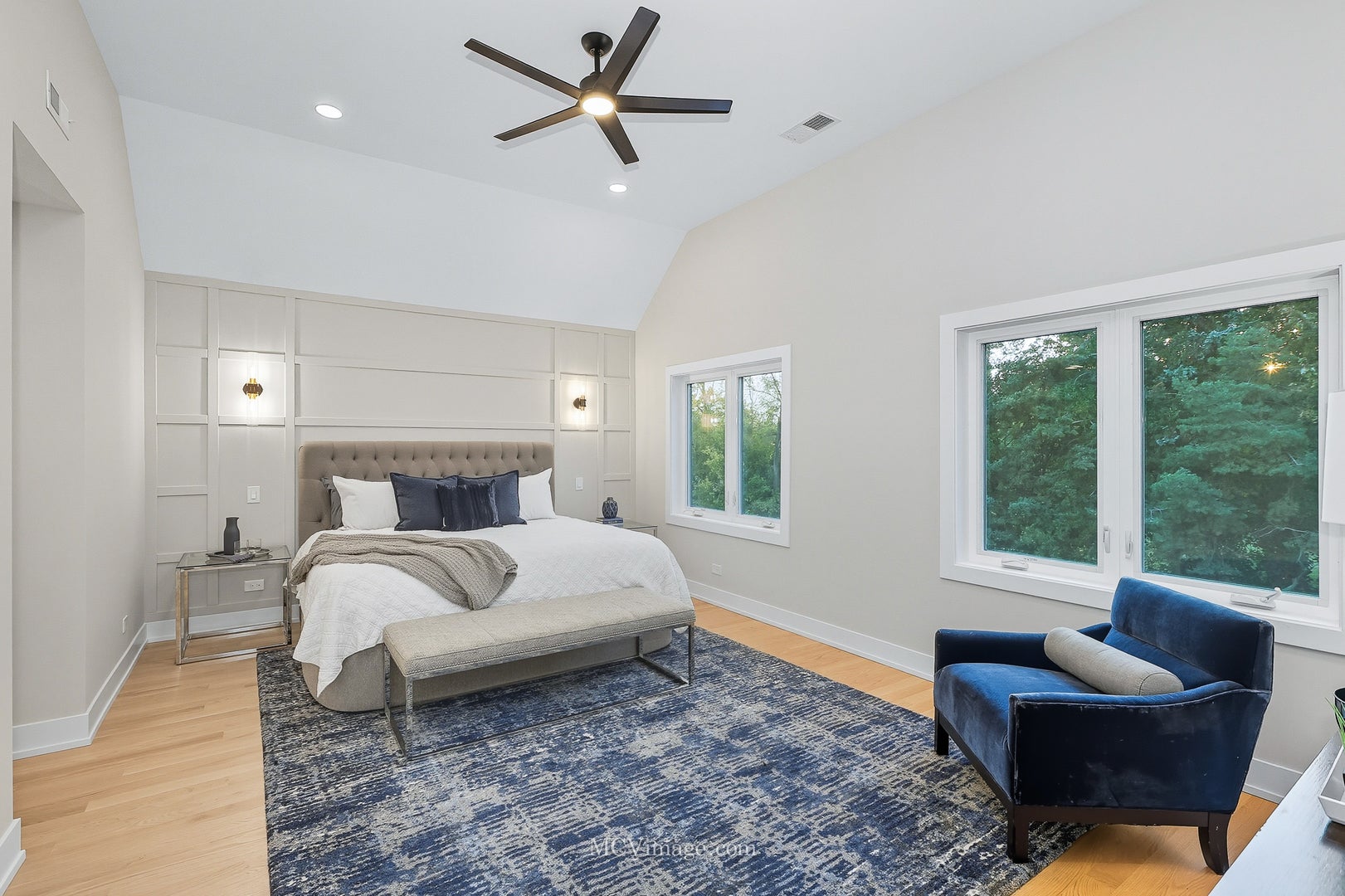 Lombard, Illinois, 60148, United States, 4 Bedrooms Bedrooms, ,4 BathroomsBathrooms,Residential,Active,1959972