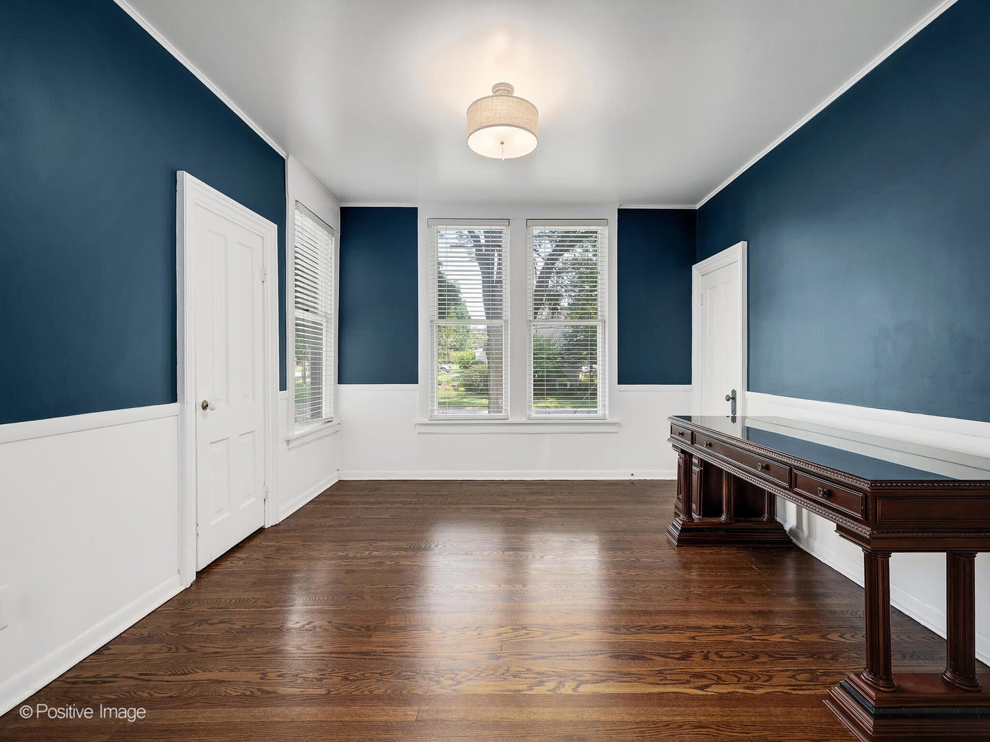 Wheaton, Illinois, 60187, United States, 4 Bedrooms Bedrooms, ,3 BathroomsBathrooms,Residential,Active,1922330