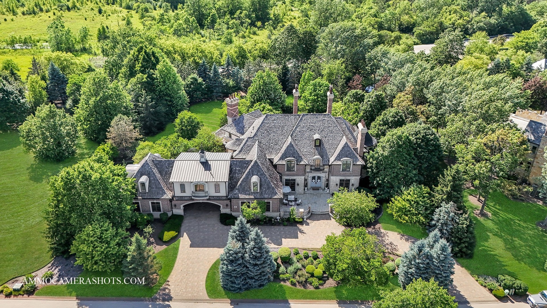 South Barrington, Illinois, 60010, United States, 5 Bedrooms Bedrooms, ,7 BathroomsBathrooms,Residential,Active,1960172