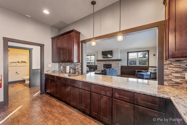 St. Charles, Illinois, 60175, United States, 5 Bedrooms Bedrooms, ,5 BathroomsBathrooms,Residential,Active,1959536