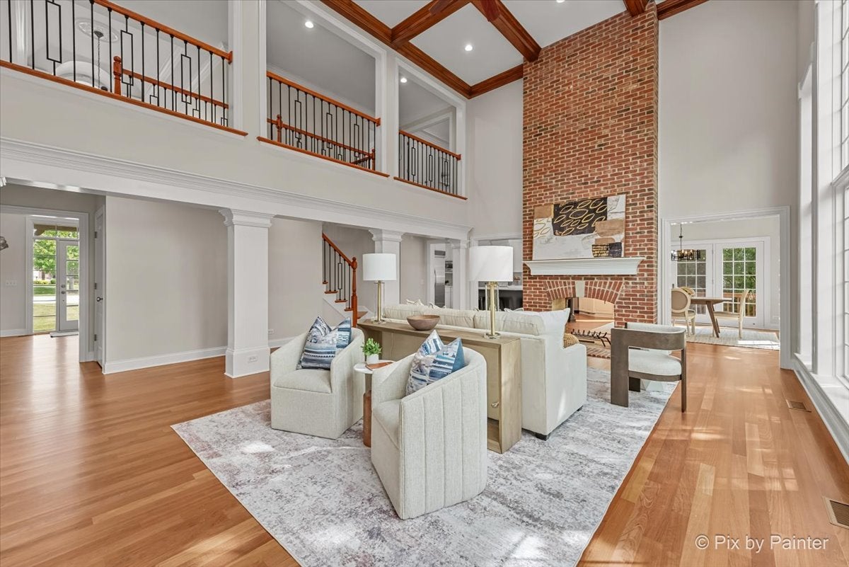 St. Charles, Illinois, 60175, United States, 5 Bedrooms Bedrooms, ,5 BathroomsBathrooms,Residential,Active,1959536