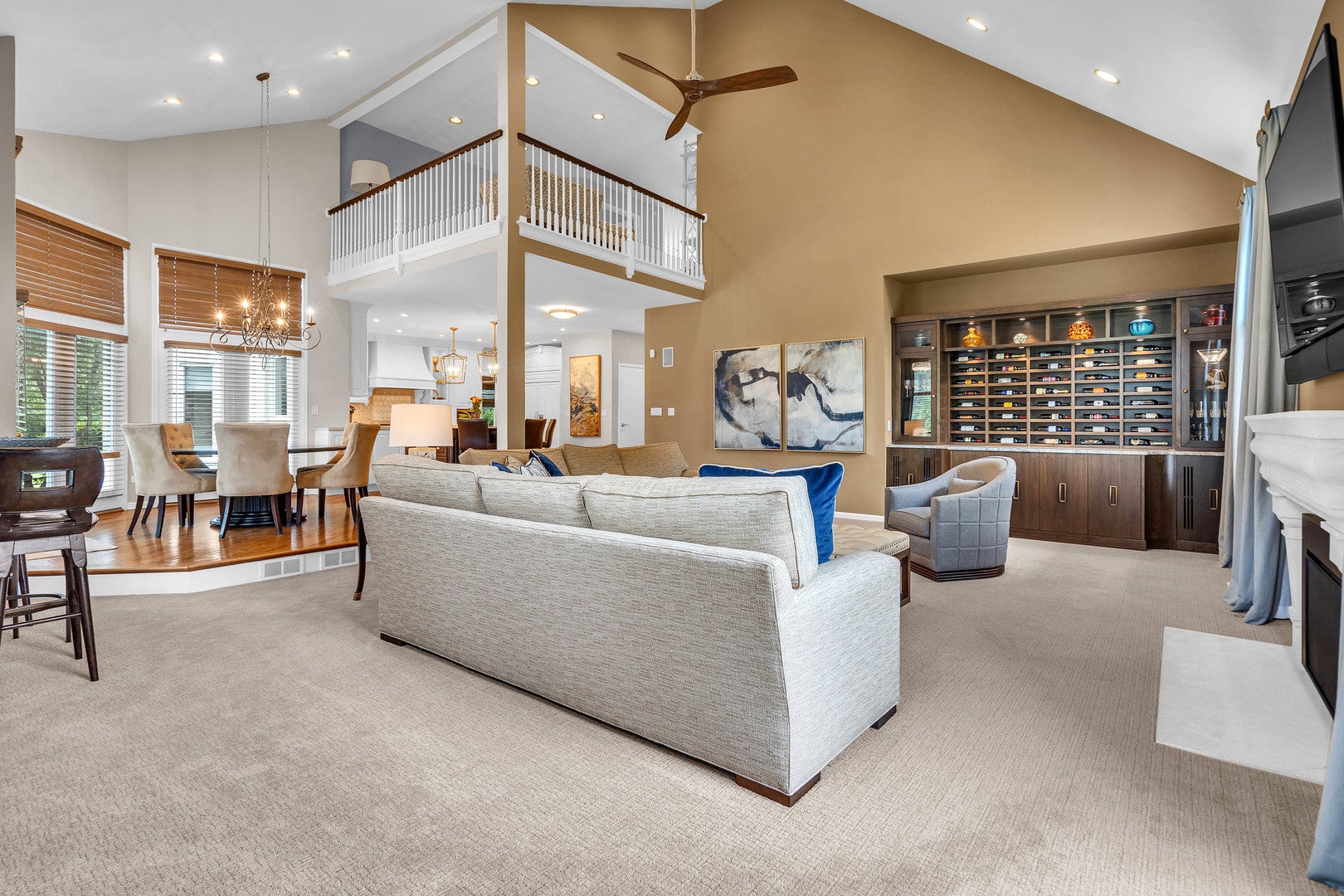 Buffalo Grove, Illinois, 60089, United States, 5 Bedrooms Bedrooms, ,5 BathroomsBathrooms,Residential,Active,1922274