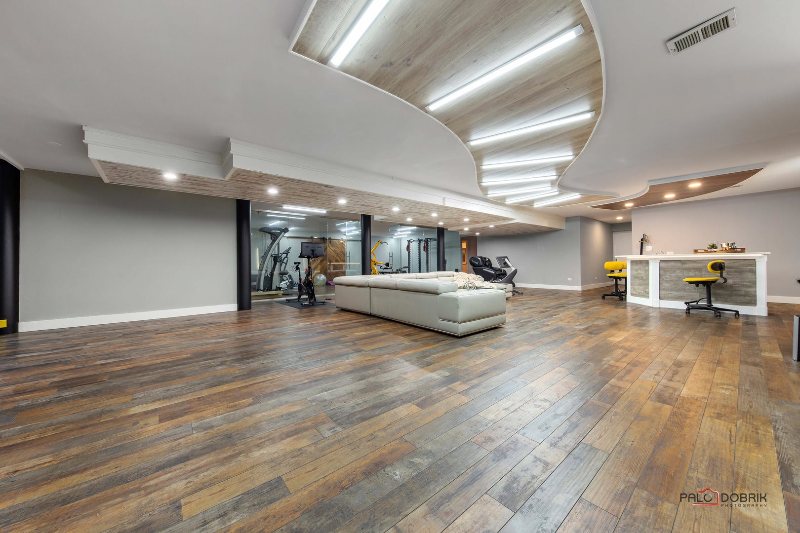 Northbrook, Illinois, 60062, United States, 6 Bedrooms Bedrooms, ,6 BathroomsBathrooms,Residential,Active,1929464