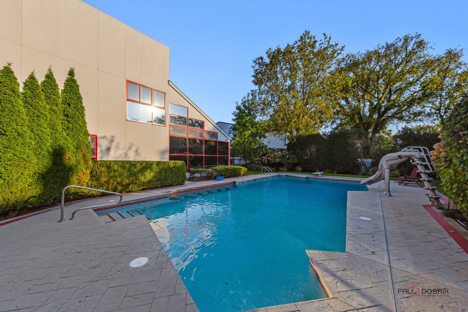 Northbrook, Illinois, 60062, United States, 6 Bedrooms Bedrooms, ,6 BathroomsBathrooms,Residential,Active,1929464