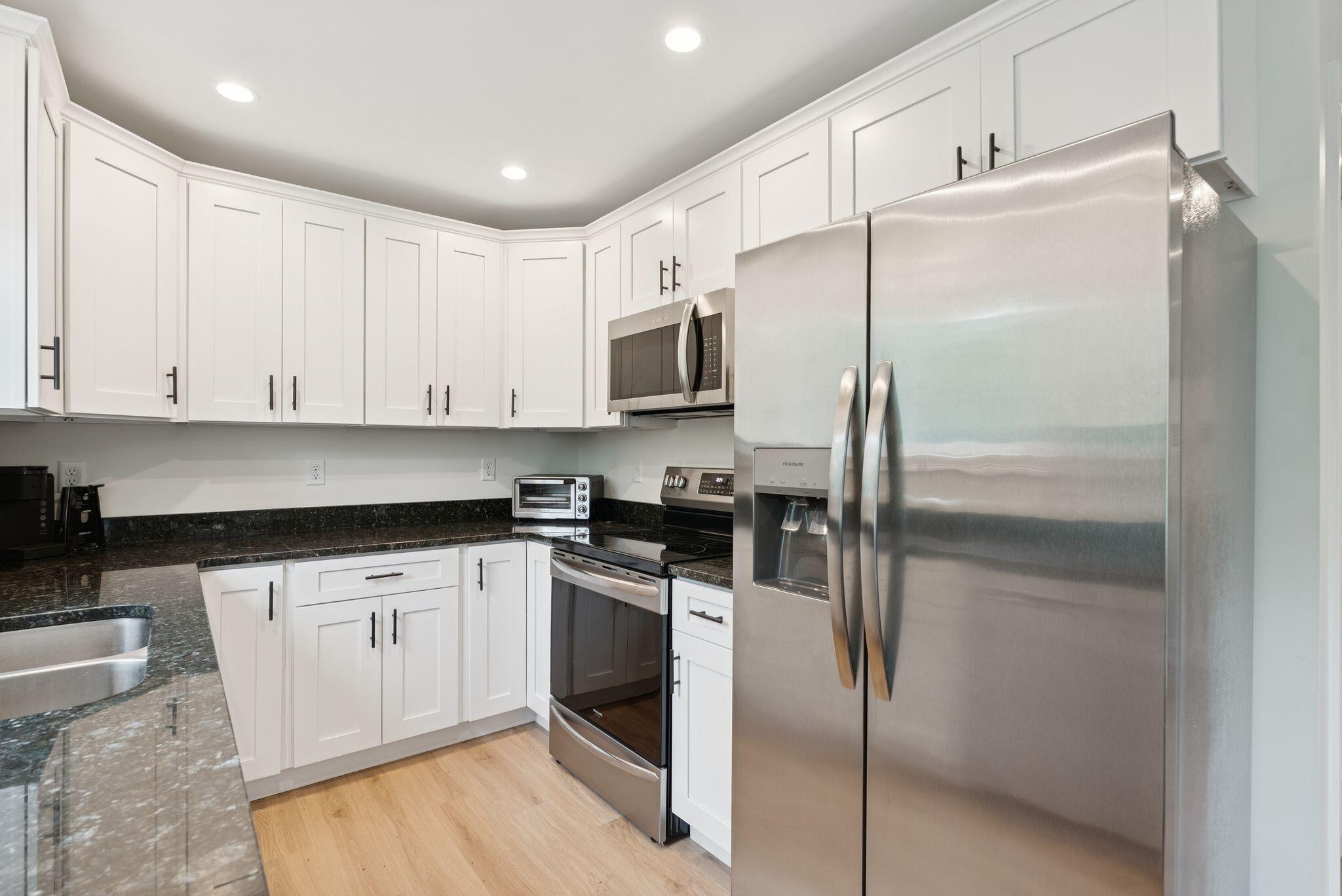 Buxton, Maine, 04093, United States, 4 Bedrooms Bedrooms, ,4 BathroomsBathrooms,Residential,Active,1909608