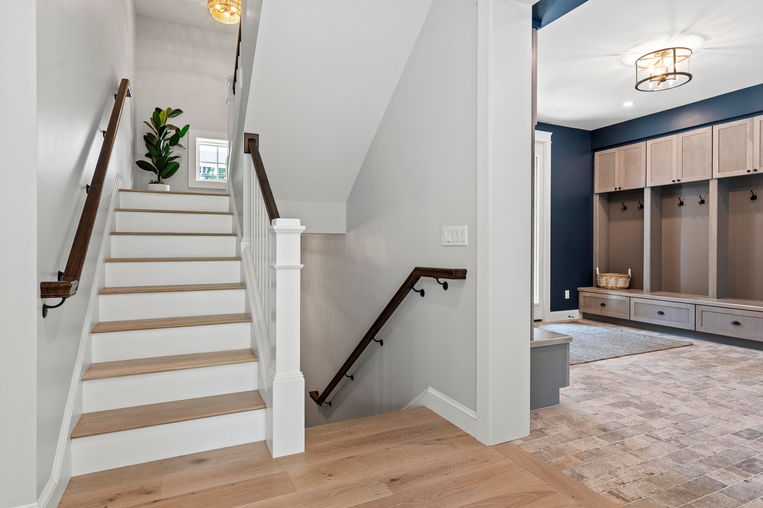 Falmouth, Maine, 04105, United States, 5 Bedrooms Bedrooms, ,6 BathroomsBathrooms,Residential,Active,2028555