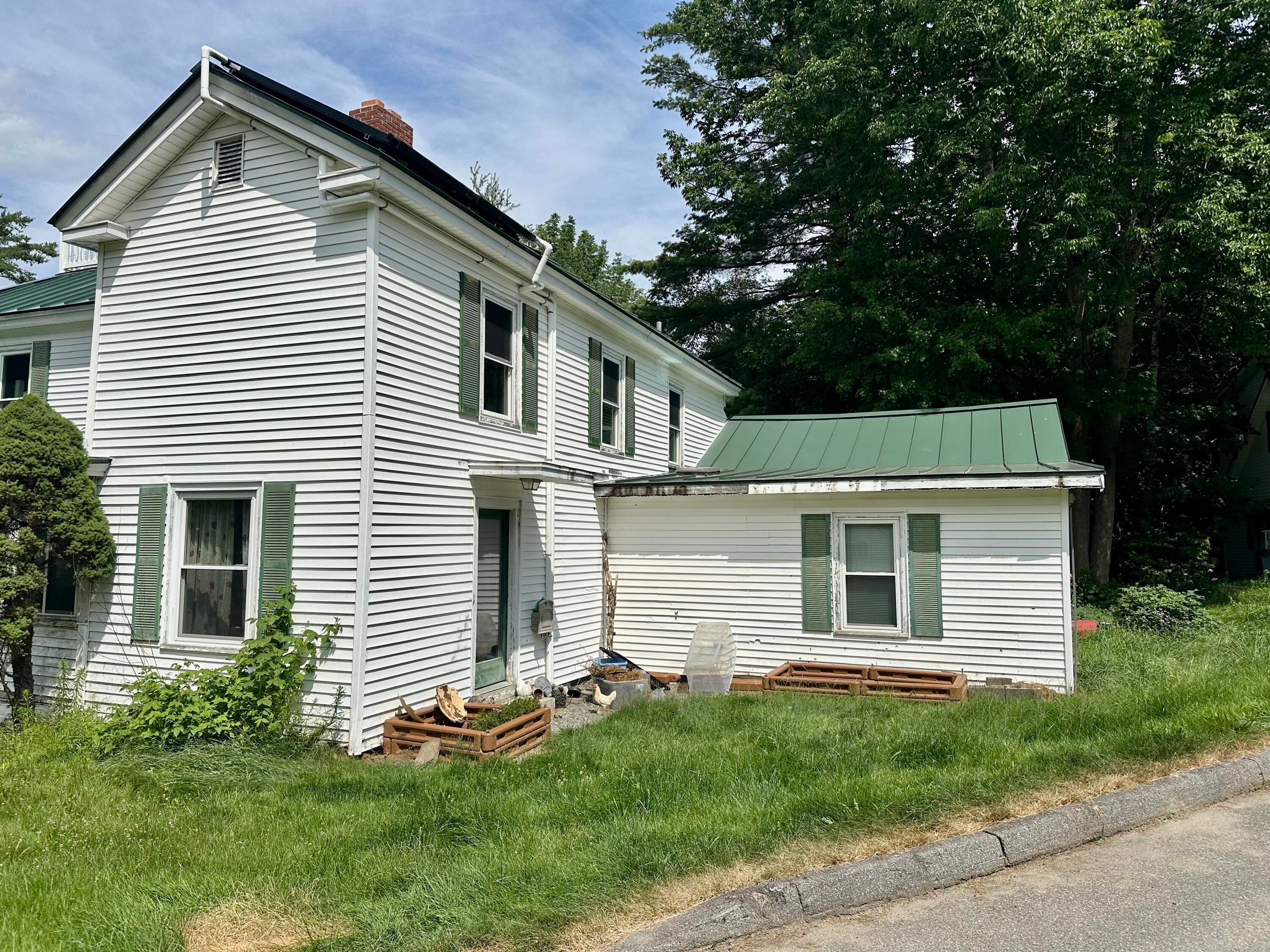 Newport, Maine, 04953, United States, 10 Bedrooms Bedrooms, ,9 BathroomsBathrooms,Residential,Active,1897992