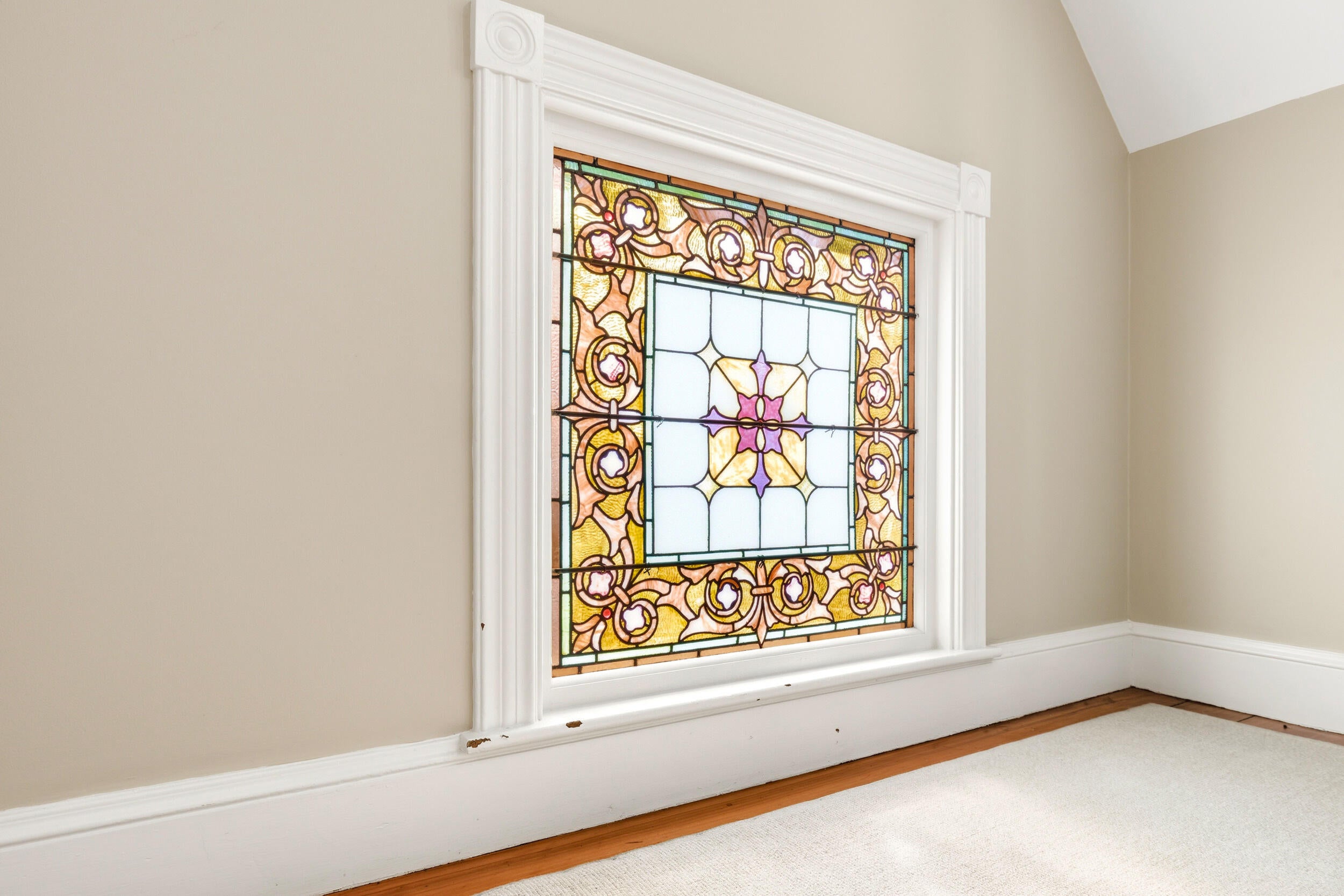 Portland, Maine, 04103, United States, 4 Bedrooms Bedrooms, ,3 BathroomsBathrooms,Residential,Active,2040217