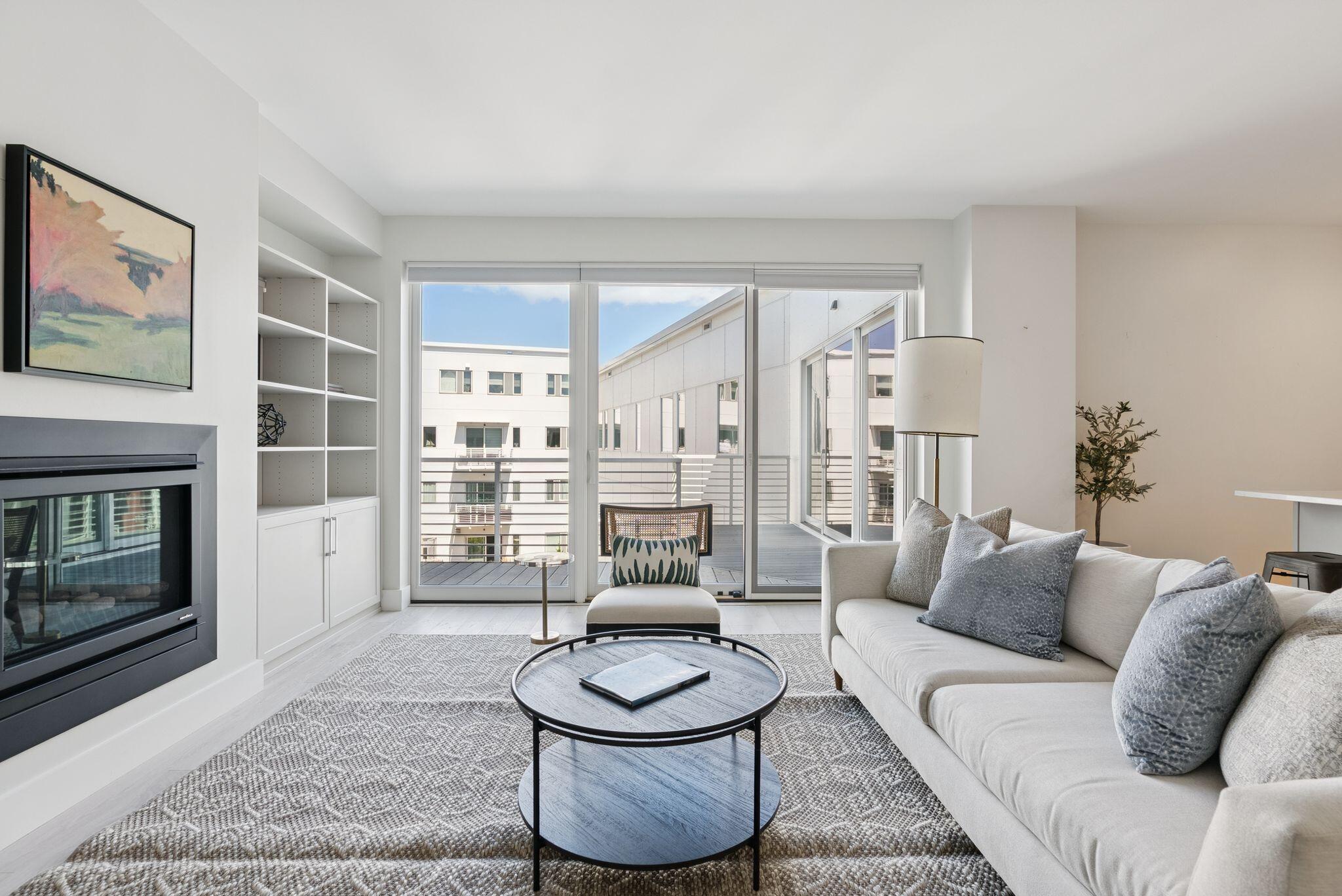 Portland, Maine, 04101, United States, 2 Bedrooms Bedrooms, ,2 BathroomsBathrooms,Residential,Active,1929690