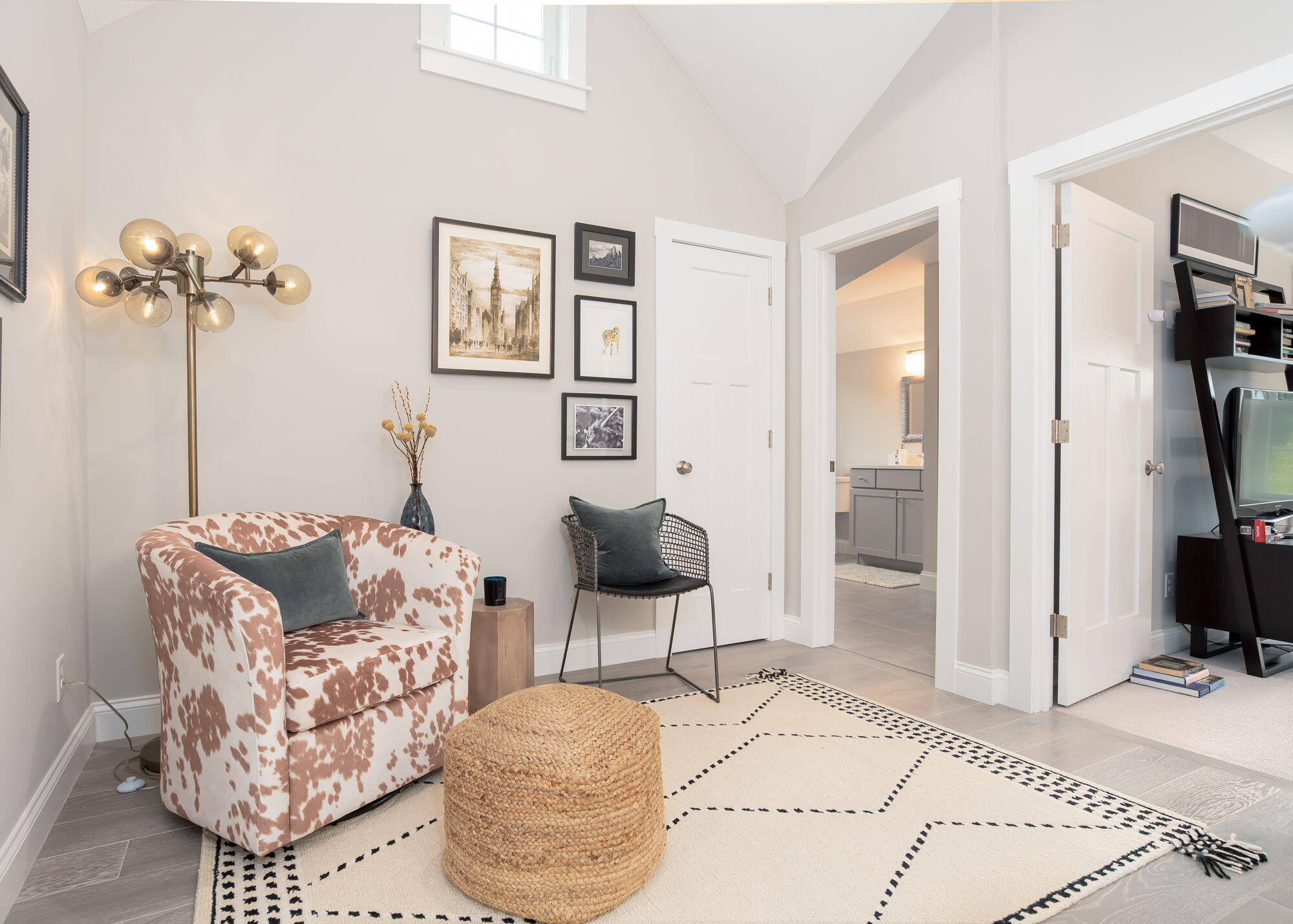 Portsmouth, New Hampshire, 03801, United States, 3 Bedrooms Bedrooms, ,3 BathroomsBathrooms,Residential,Active,1941113