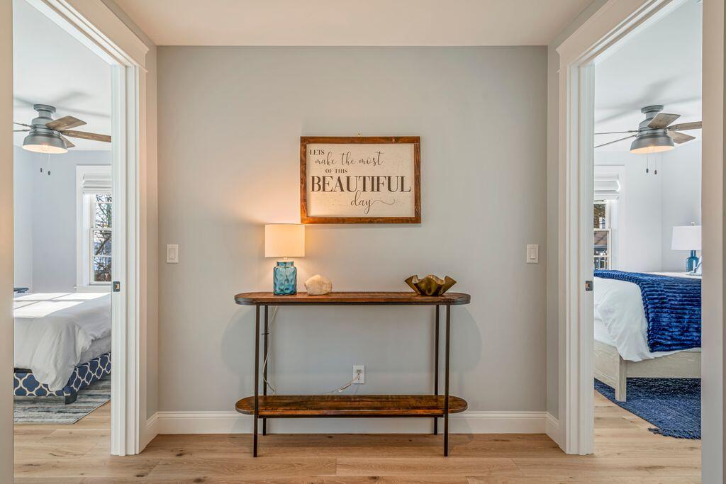 Falmouth, Maine, 04105, United States, 5 Bedrooms Bedrooms, ,6 BathroomsBathrooms,Residential,Active,2028555