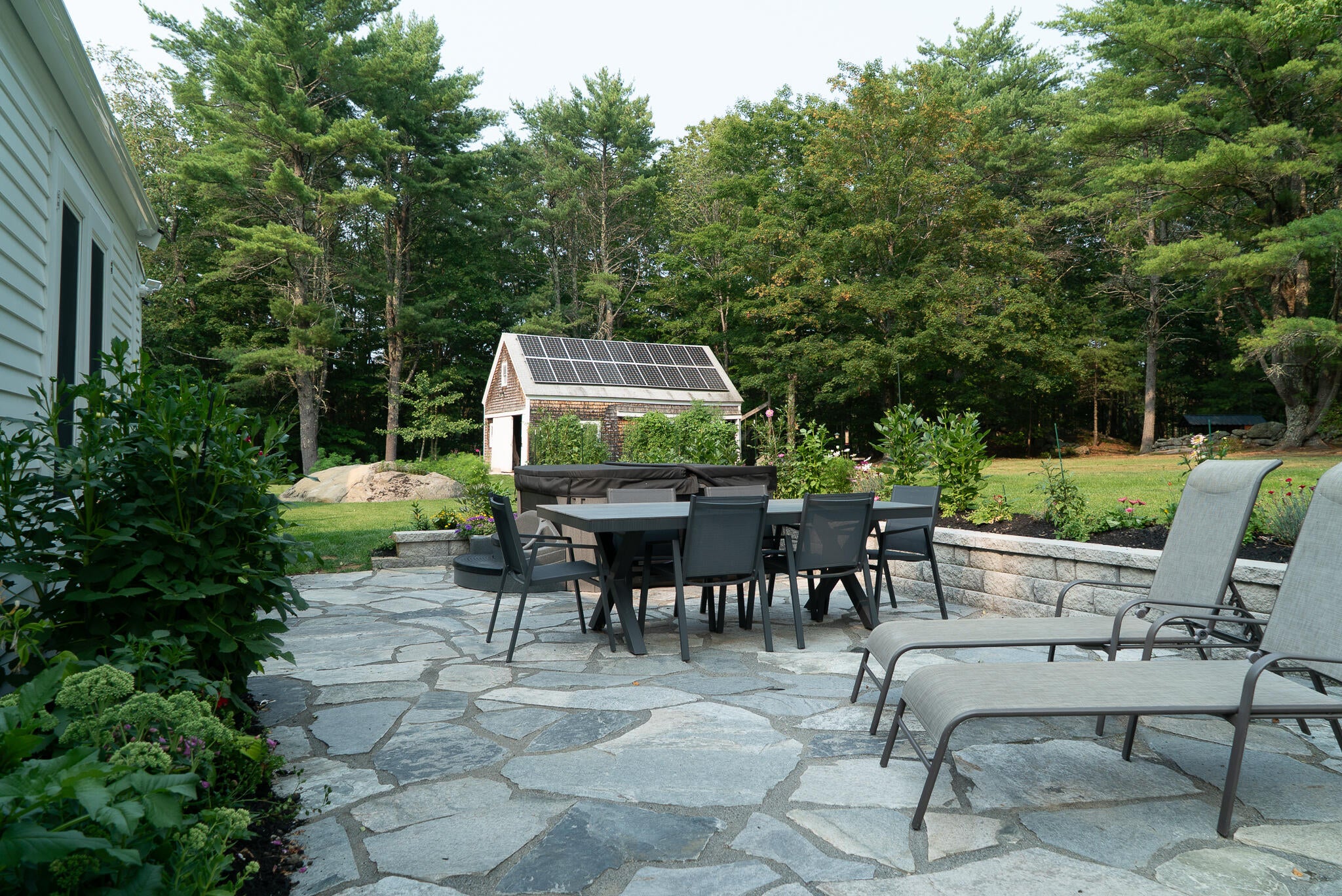 South Berwick, Maine, 03908, United States, 3 Bedrooms Bedrooms, ,2 BathroomsBathrooms,Residential,Active,1929451