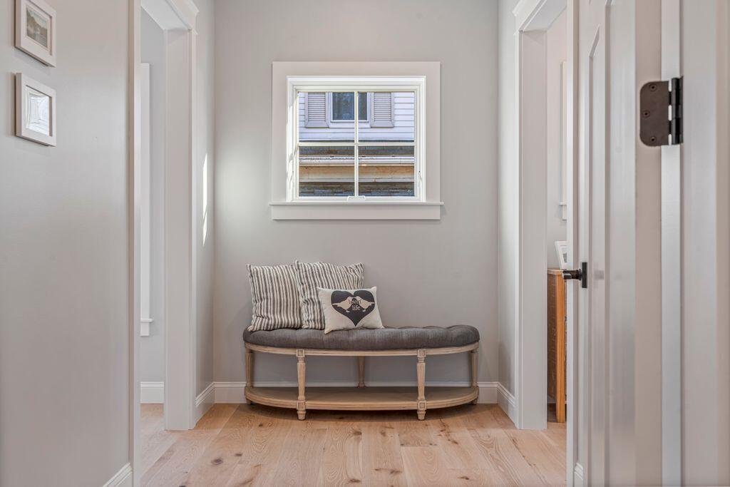 Falmouth, Maine, 04105, United States, 5 Bedrooms Bedrooms, ,6 BathroomsBathrooms,Residential,Active,2028555