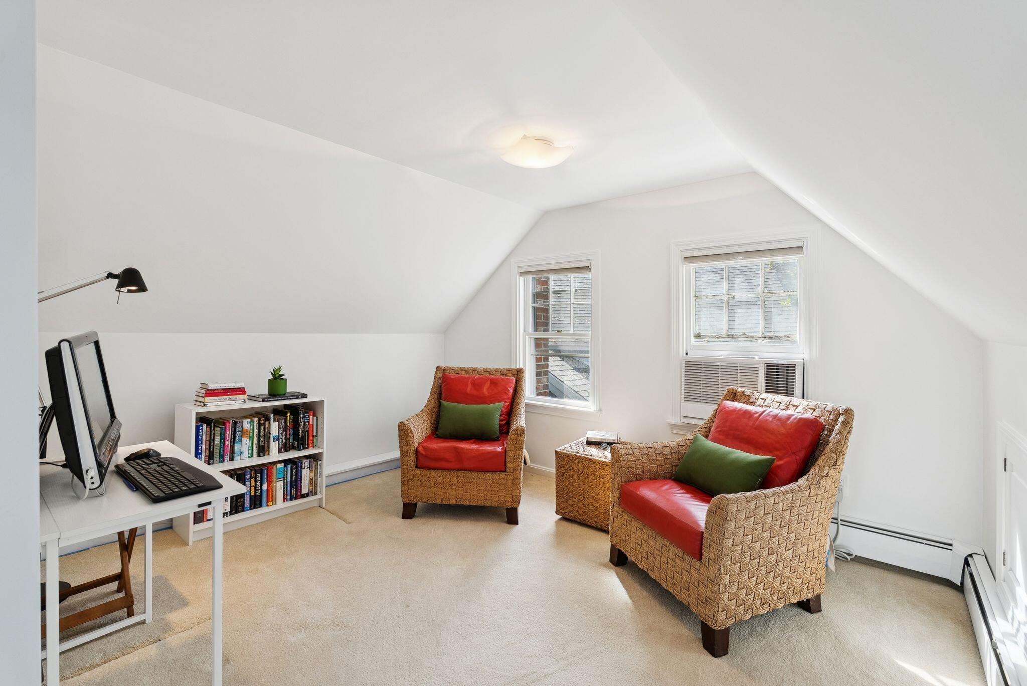 South Portland, Maine, 04106, United States, 3 Bedrooms Bedrooms, ,2 BathroomsBathrooms,Residential,Active,1951791