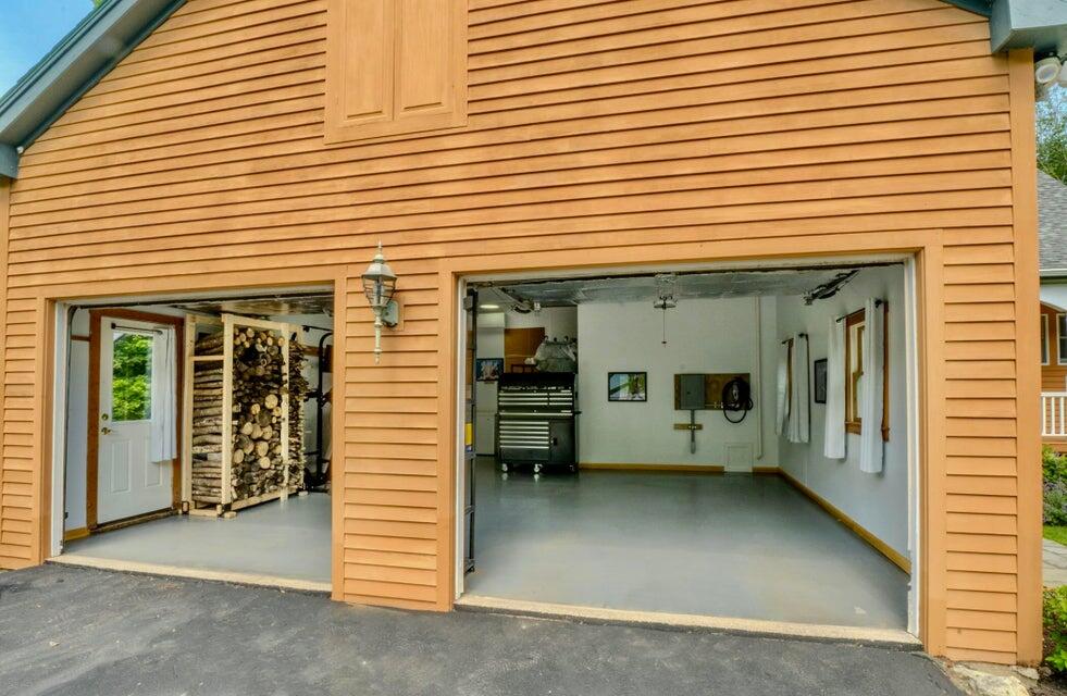 Belfast, Maine, 04915, United States, 4 Bedrooms Bedrooms, ,4 BathroomsBathrooms,Residential,Active,1876879