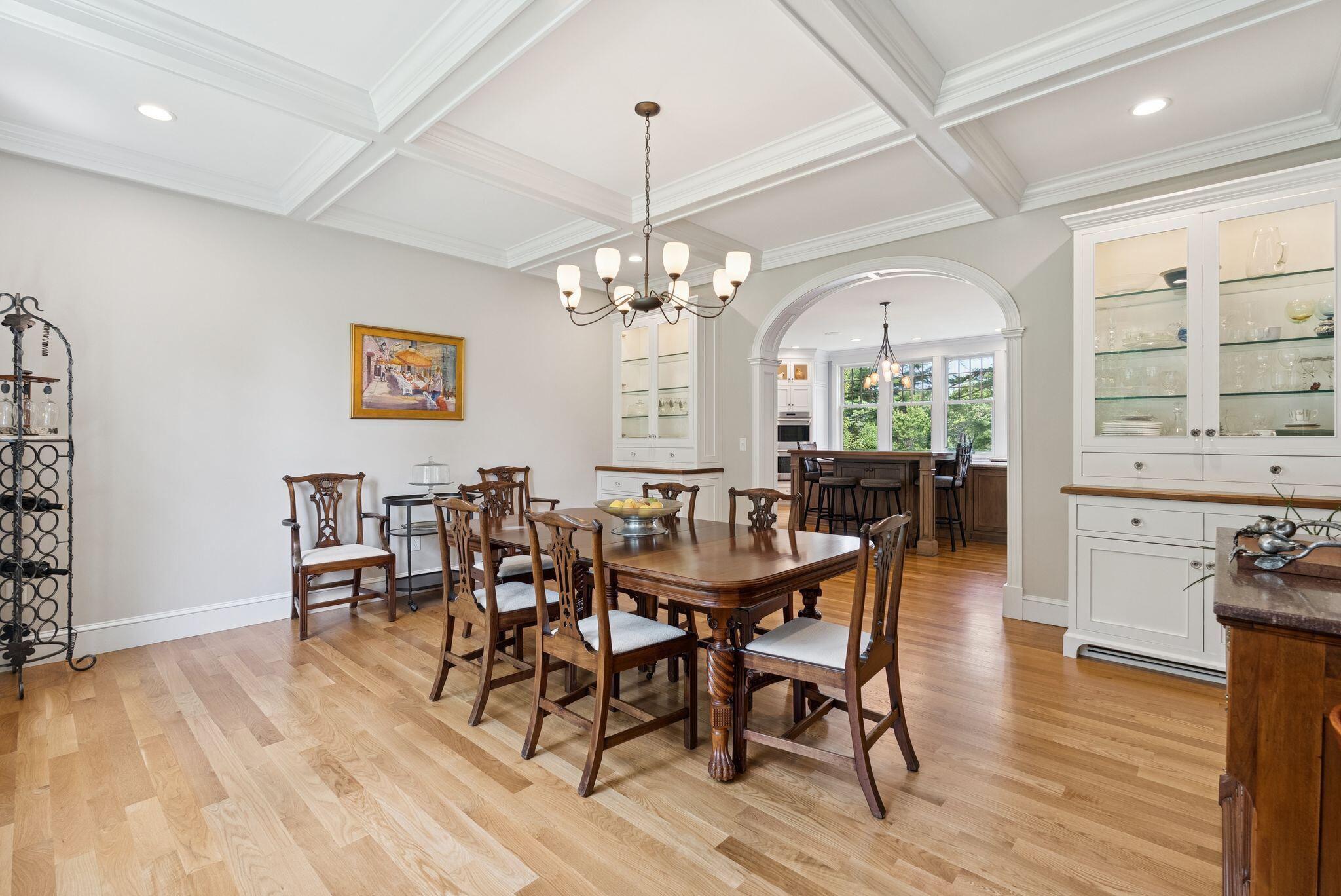 Falmouth, Maine, 04105, United States, 5 Bedrooms Bedrooms, ,6 BathroomsBathrooms,Residential,Active,1952276