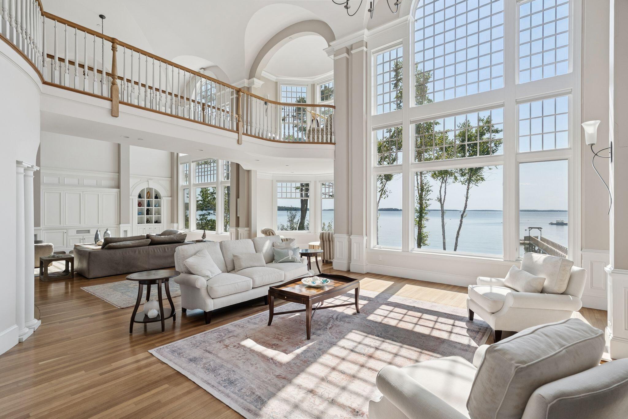 Yarmouth, Maine, 04096, United States, 4 Bedrooms Bedrooms, ,5 BathroomsBathrooms,Residential,Active,1945252