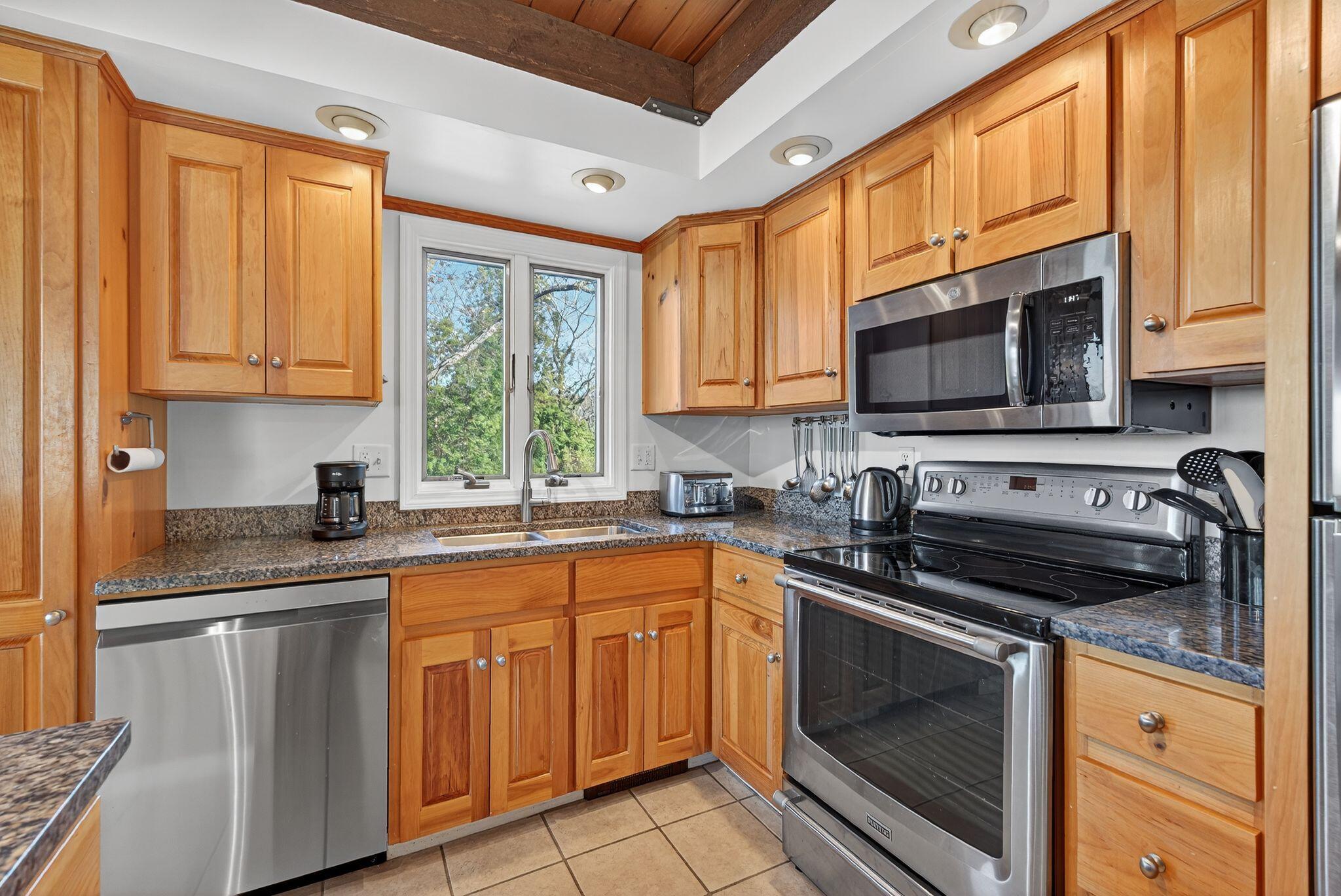 Georgetown, Maine, 04548, United States, 4 Bedrooms Bedrooms, ,4 BathroomsBathrooms,Residential,Active,2006930