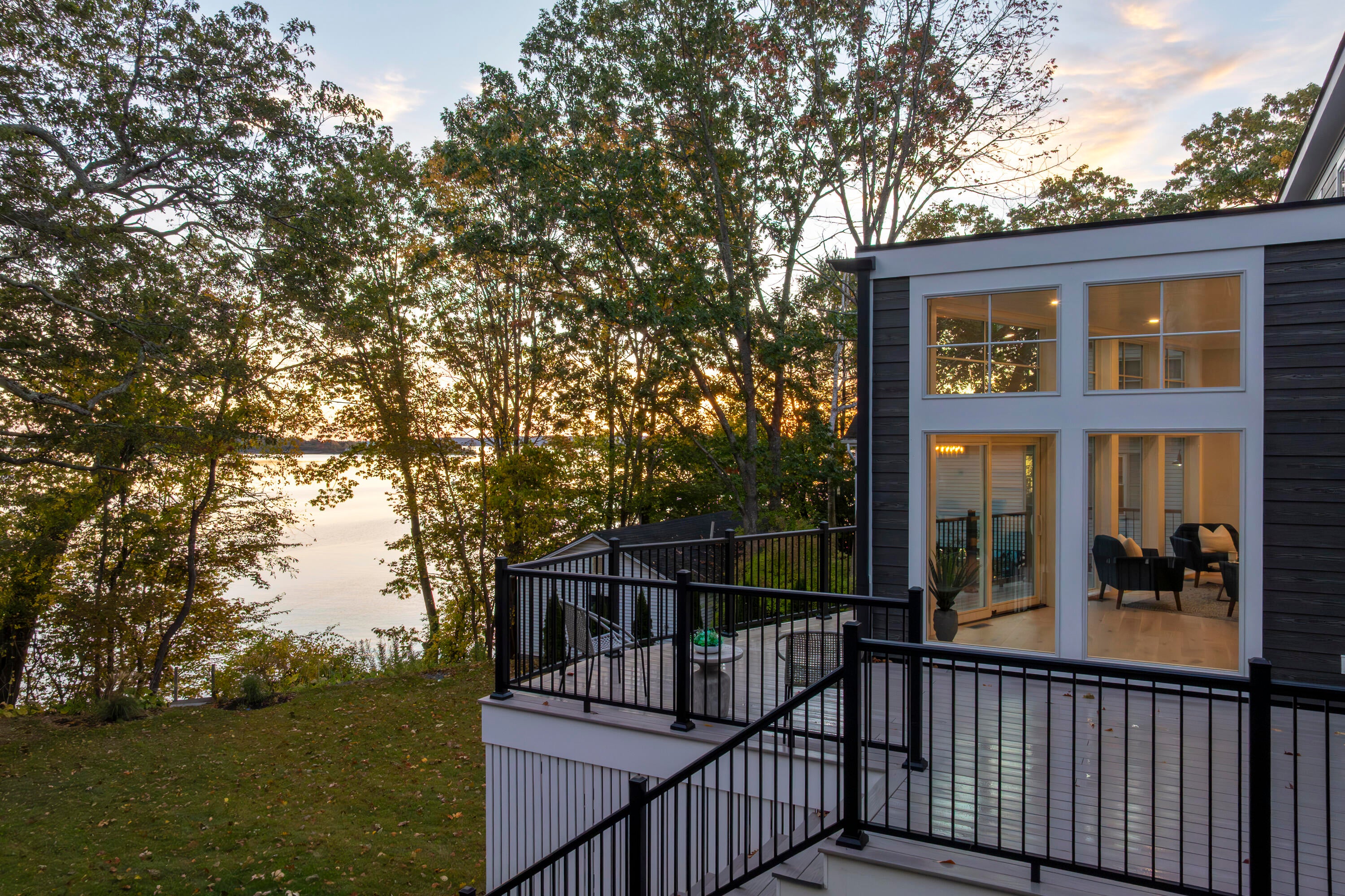 Falmouth, Maine, 04105, United States, 5 Bedrooms Bedrooms, ,6 BathroomsBathrooms,Residential,Active,1853629