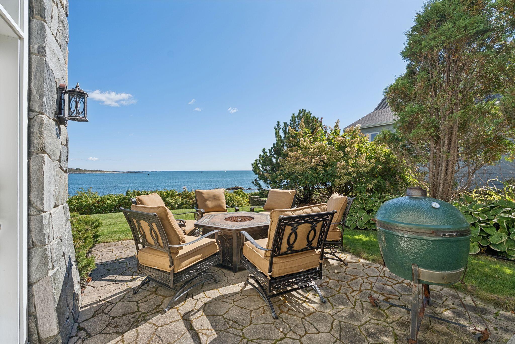 South Portland, Maine, 04106, United States, 3 Bedrooms Bedrooms, ,5 BathroomsBathrooms,Residential,Active,1954023