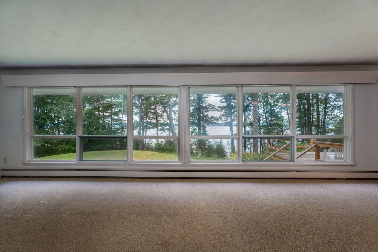 Brunswick, Maine, 04011, United States, 4 Bedrooms Bedrooms, ,3 BathroomsBathrooms,Residential,Active,1900497