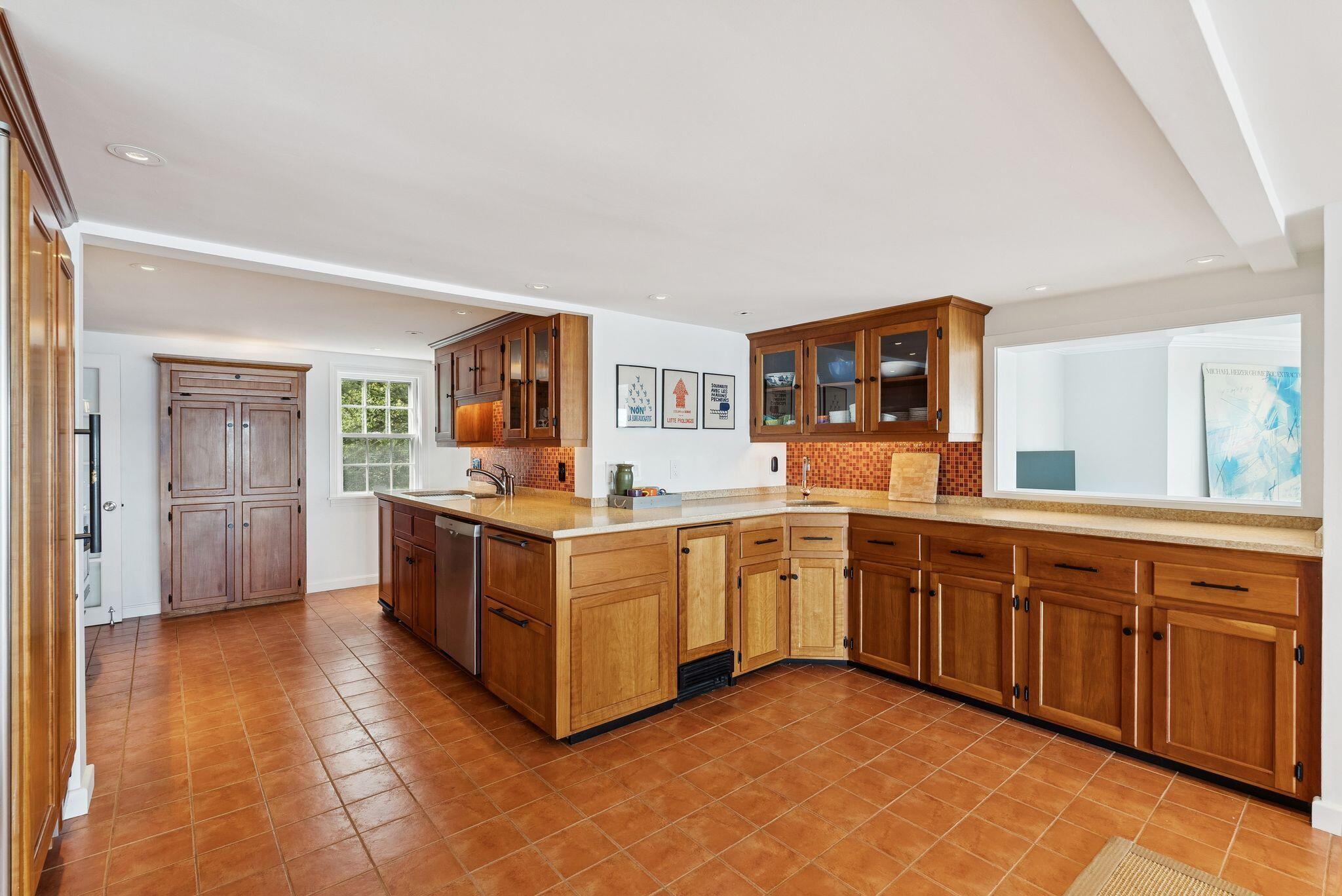 South Portland, Maine, 04106, United States, 3 Bedrooms Bedrooms, ,2 BathroomsBathrooms,Residential,Active,1951791