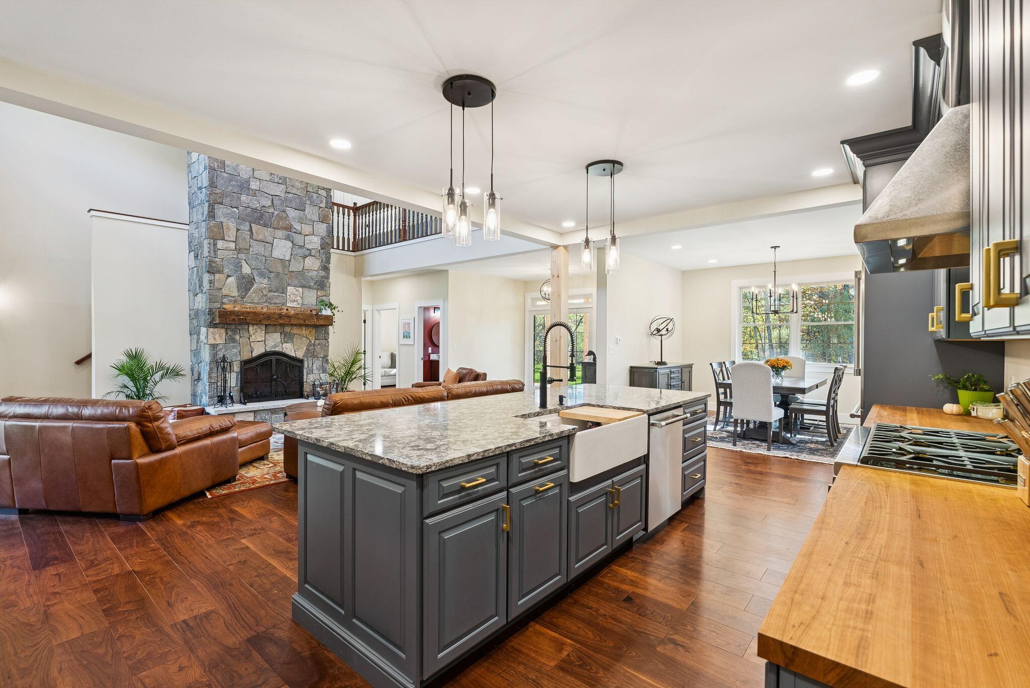 Casco, Maine, 04015, United States, 4 Bedrooms Bedrooms, ,5 BathroomsBathrooms,Residential,Active,1968106