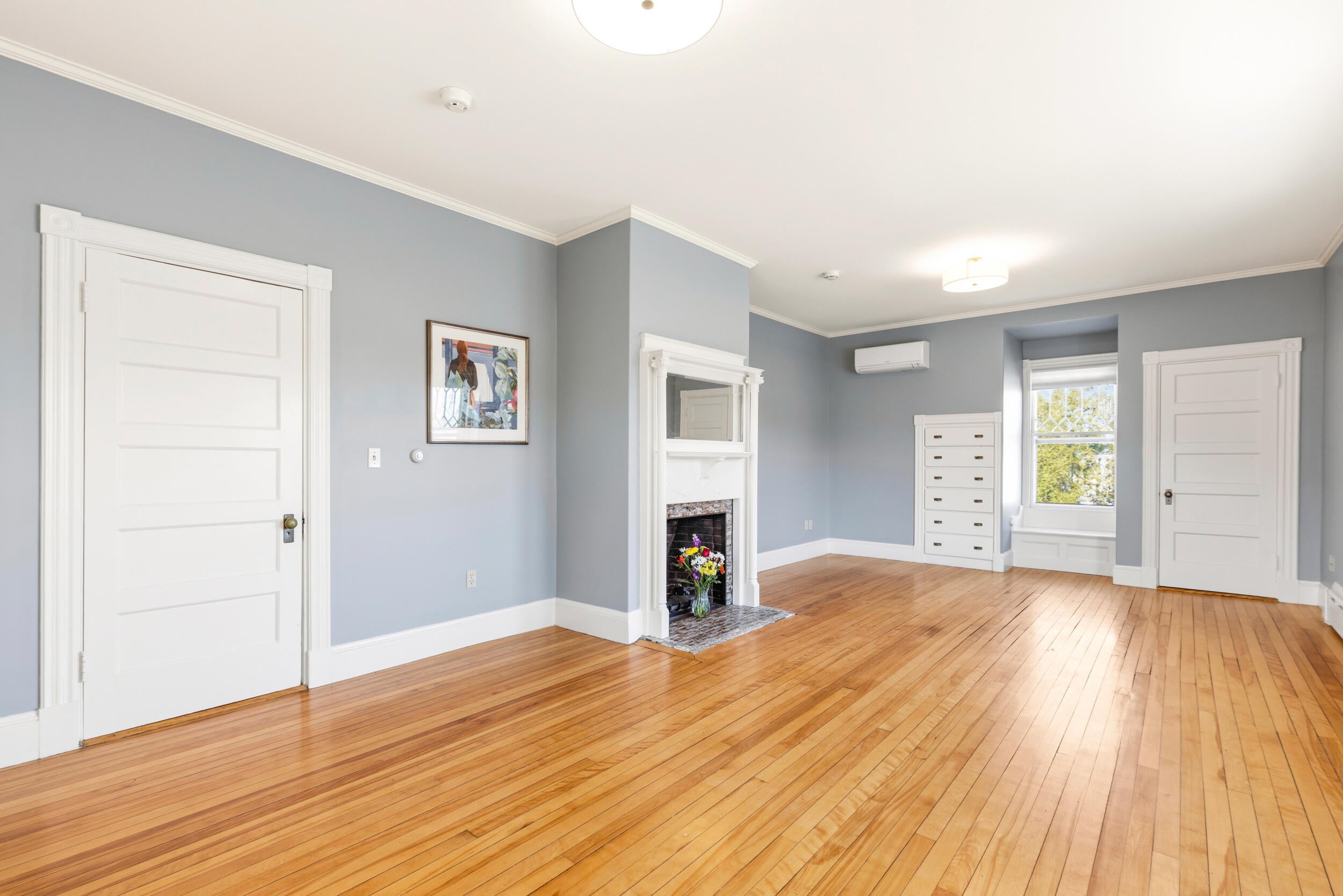 Portland, Maine, 04103, United States, 4 Bedrooms Bedrooms, ,3 BathroomsBathrooms,Residential,Active,2040217