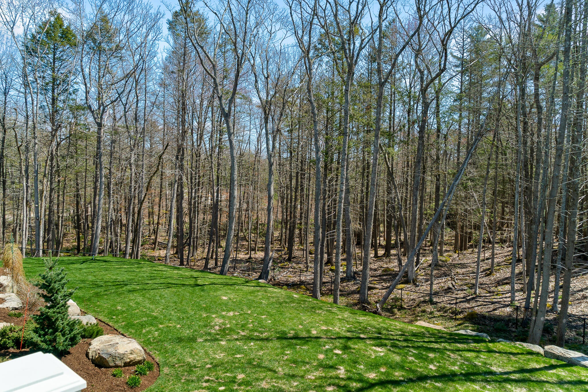 York, Maine, 03902, United States, 4 Bedrooms Bedrooms, ,5 BathroomsBathrooms,Residential,Active,2045537