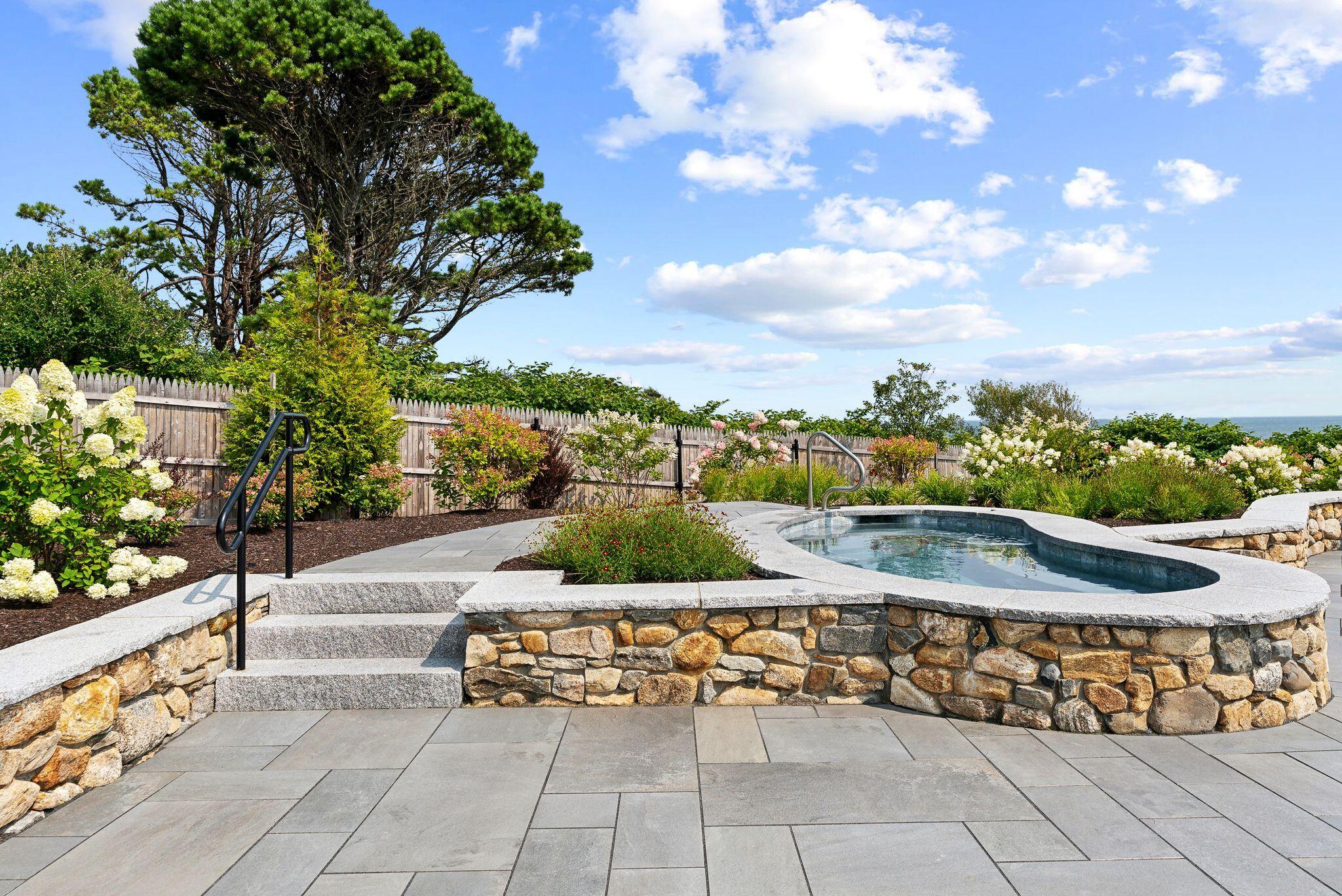 Scarborough, Maine, 04074, United States, 2 Bedrooms Bedrooms, ,3 BathroomsBathrooms,Residential,Active,2015437