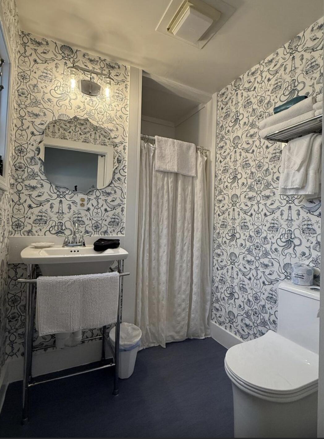 Ogunquit, Maine, 03907, United States, 6 Bedrooms Bedrooms, ,6 BathroomsBathrooms,Residential,Active,2012671