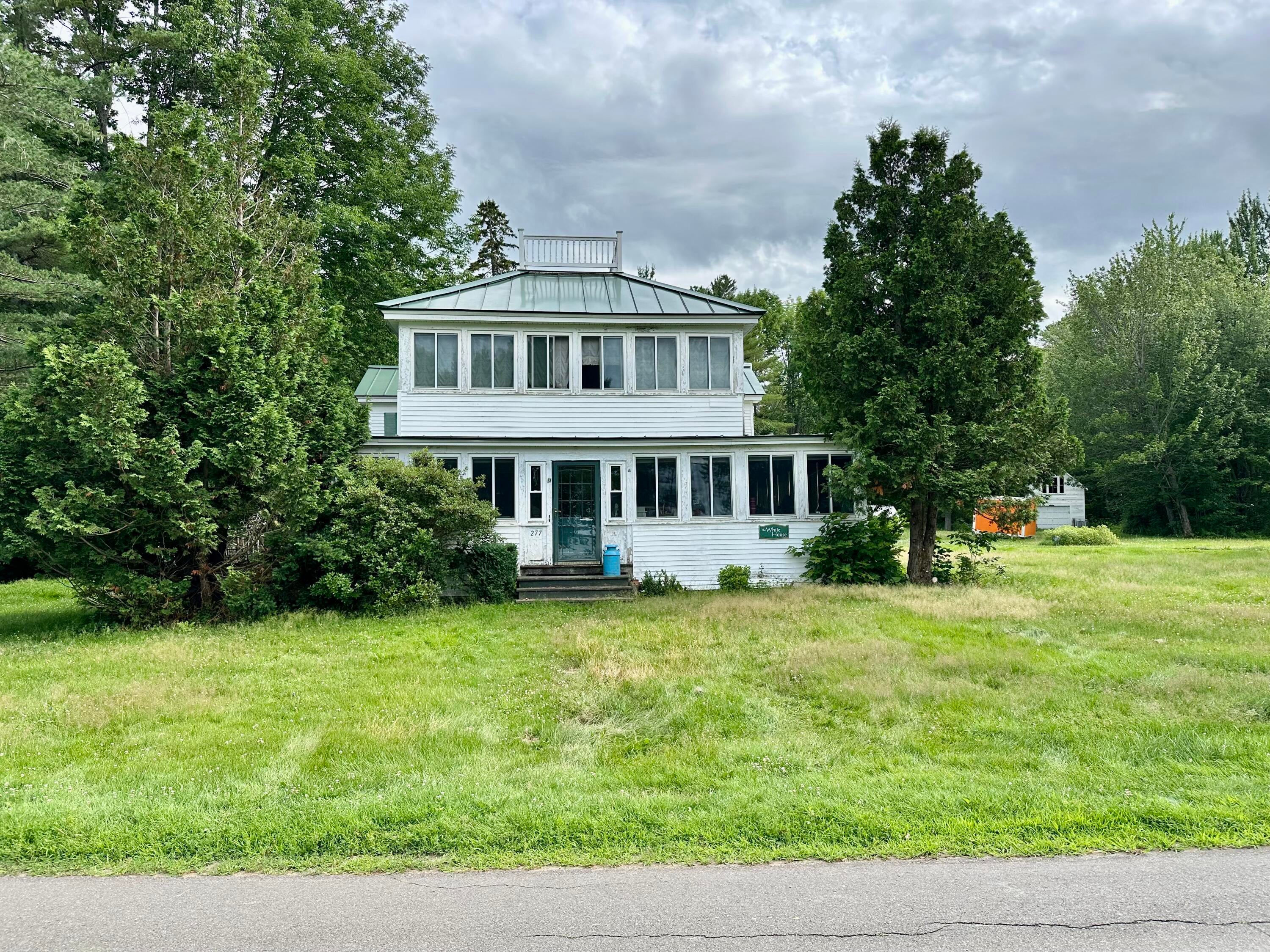 Newport, Maine, 04953, United States, 10 Bedrooms Bedrooms, ,9 BathroomsBathrooms,Residential,Active,1897992