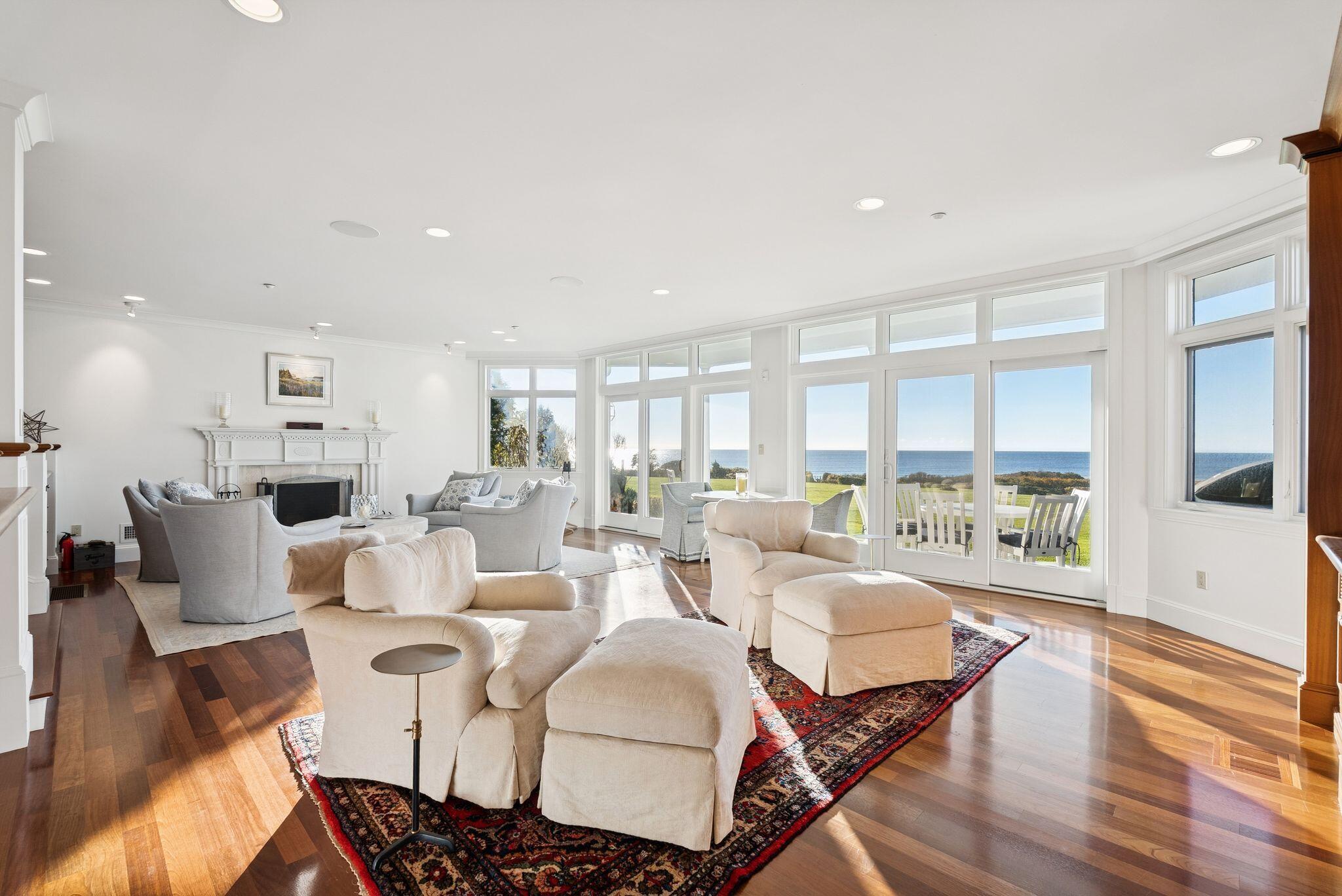 Scarborough, Maine, 04074, United States, 2 Bedrooms Bedrooms, ,3 BathroomsBathrooms,Residential,Active,1972151