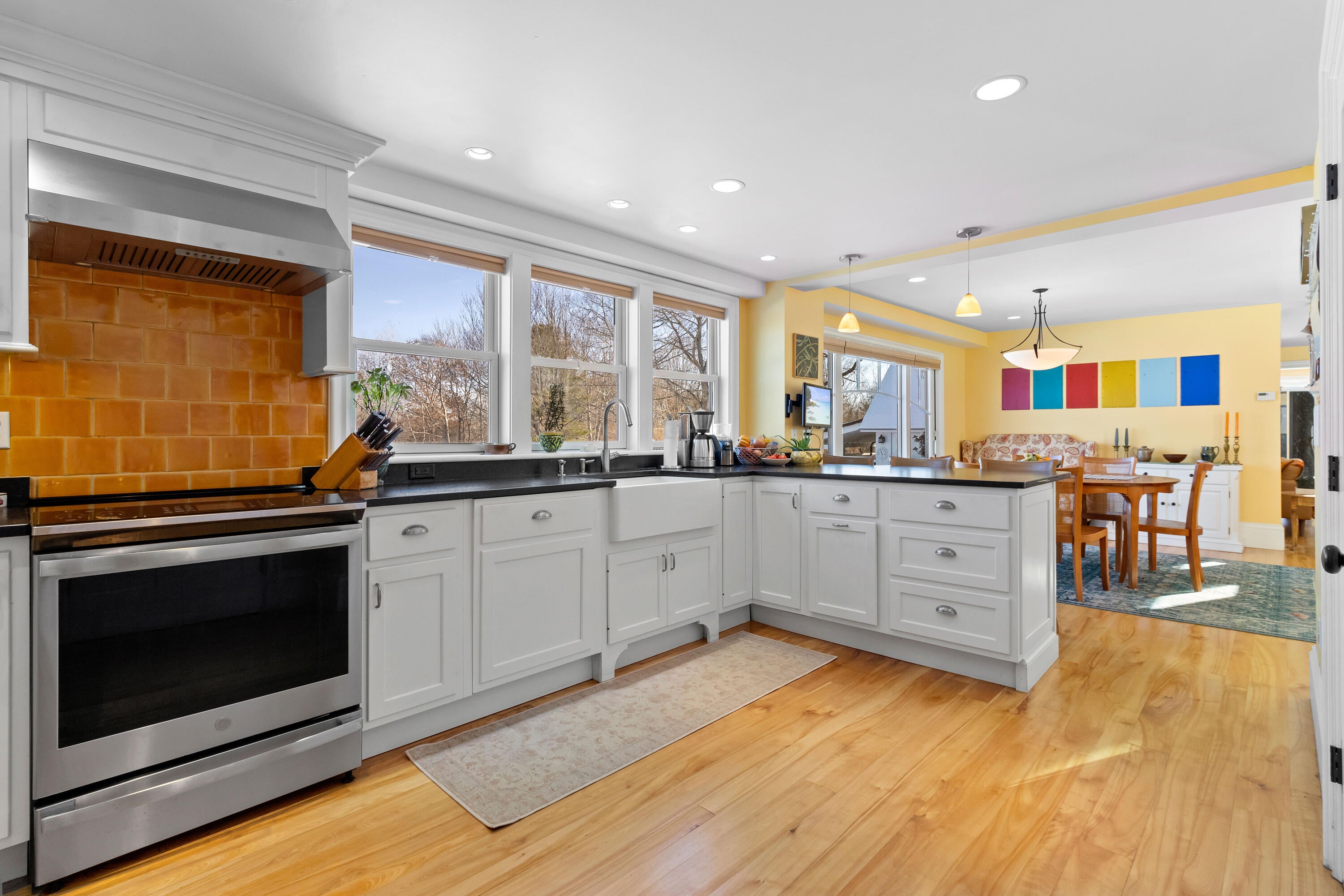 Waldoboro, Maine, 04572, United States, 4 Bedrooms Bedrooms, ,3 BathroomsBathrooms,Residential,Active,2007941