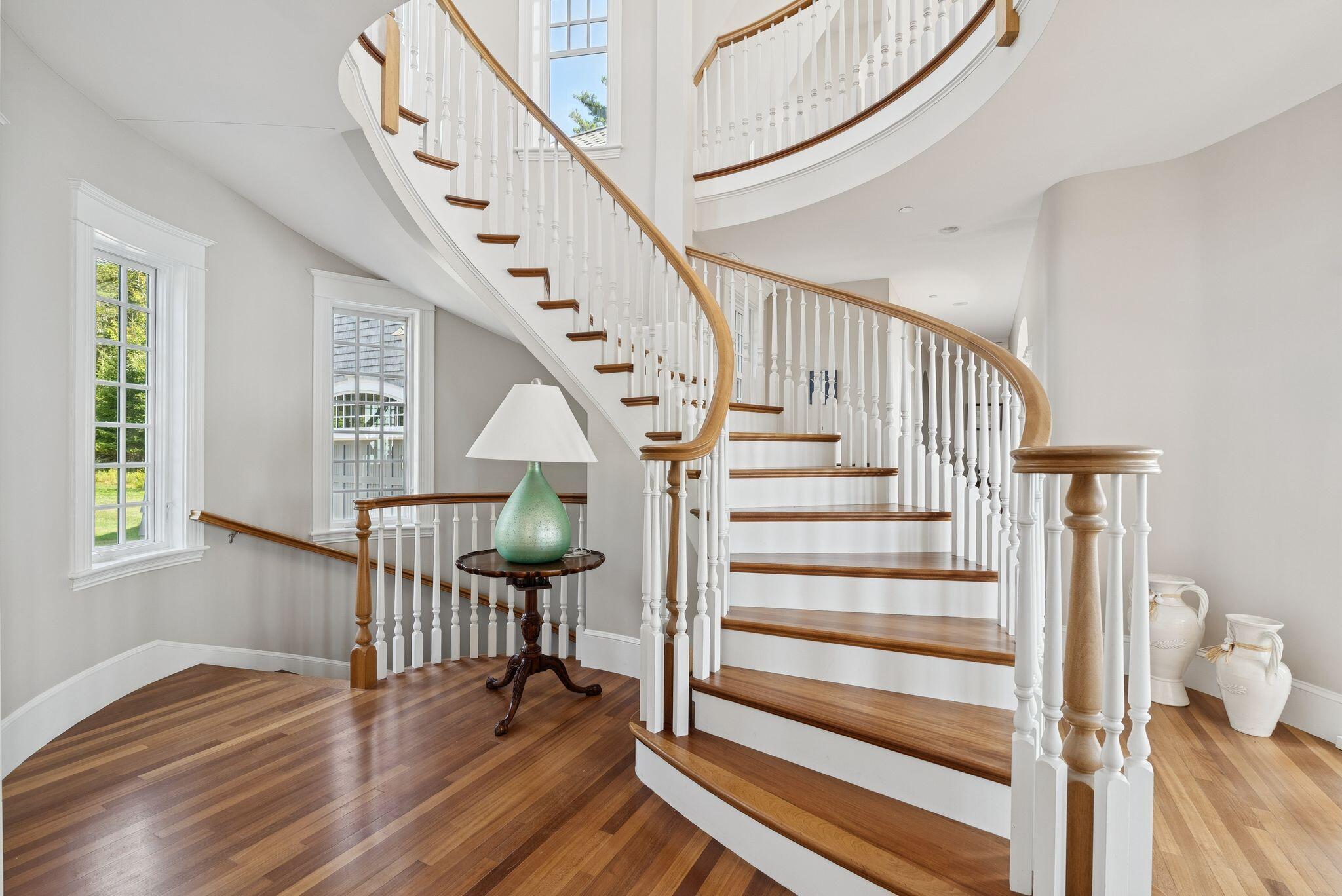 Yarmouth, Maine, 04096, United States, 4 Bedrooms Bedrooms, ,5 BathroomsBathrooms,Residential,Active,1945252