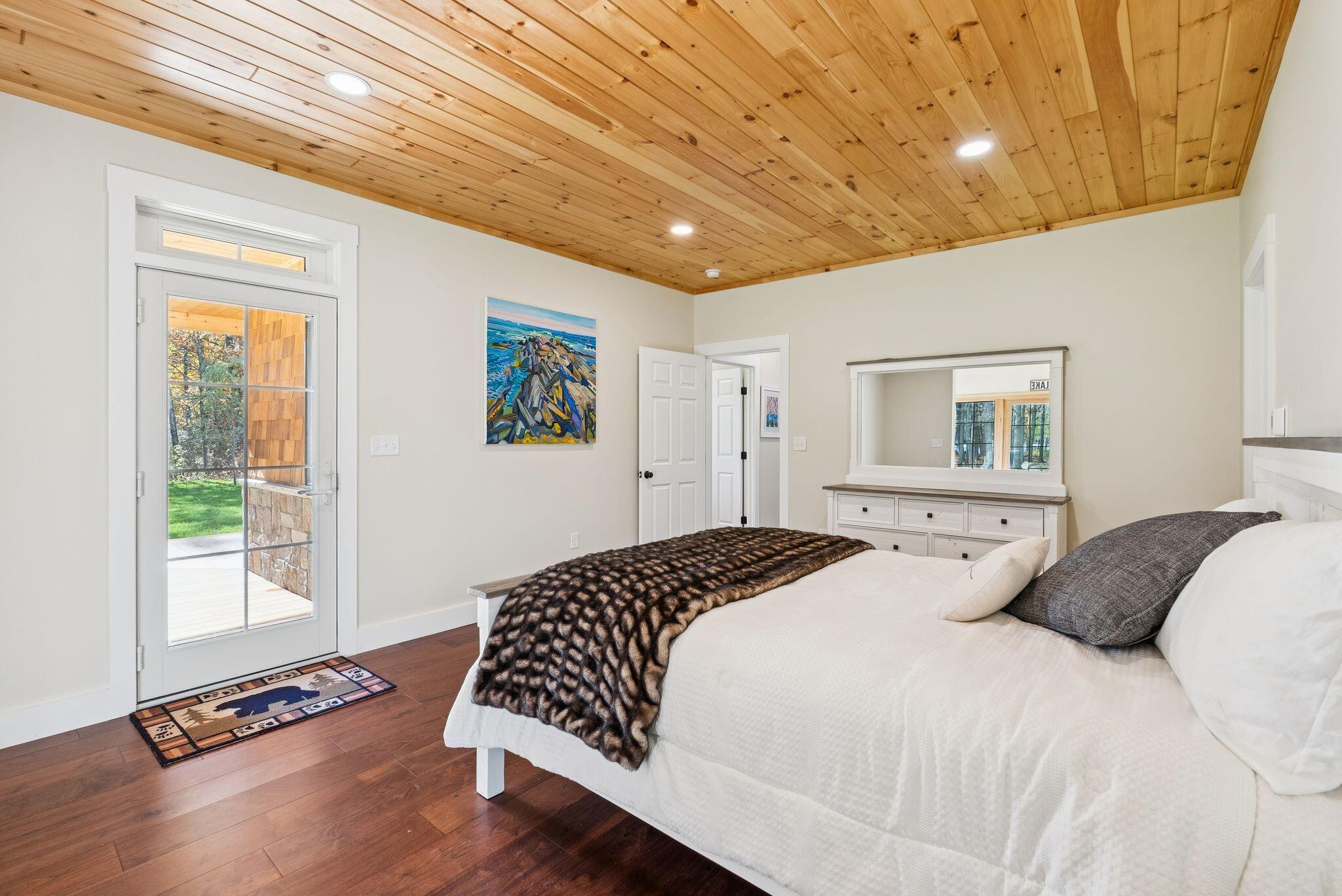 Casco, Maine, 04015, United States, 4 Bedrooms Bedrooms, ,5 BathroomsBathrooms,Residential,Active,1968106