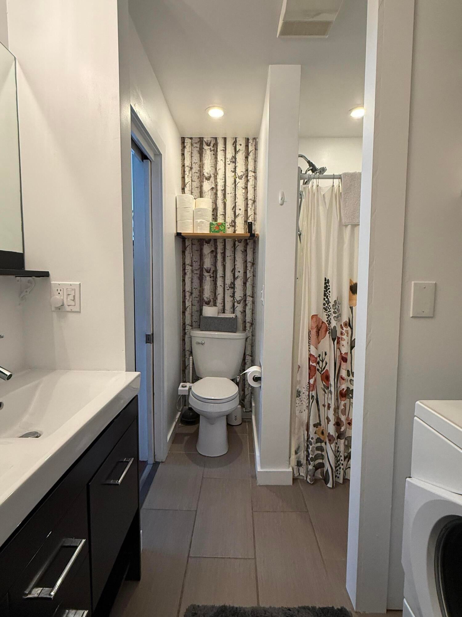 Ogunquit, Maine, 03907, United States, 6 Bedrooms Bedrooms, ,6 BathroomsBathrooms,Residential,Active,2012671