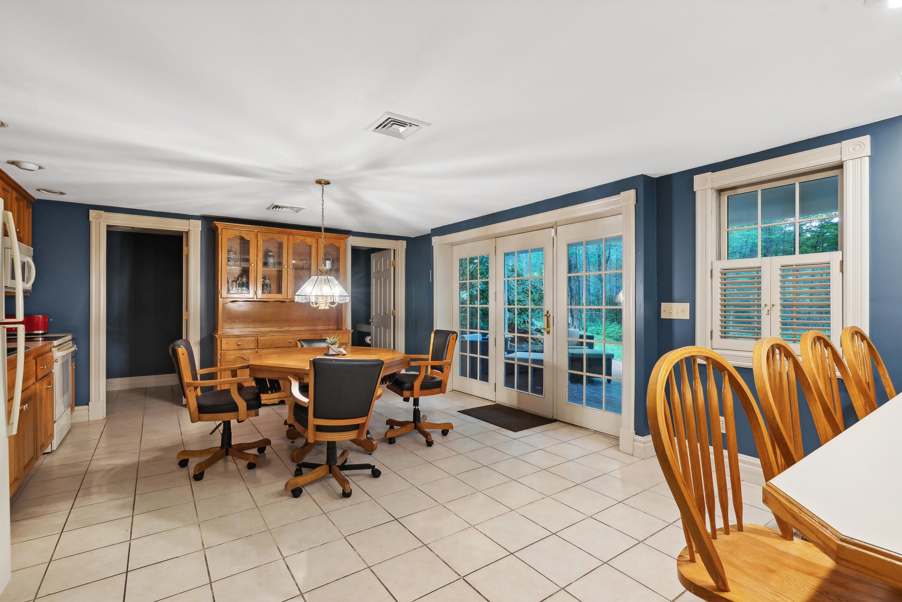 Saco, Maine, 04072, United States, 8 Bedrooms Bedrooms, ,9 BathroomsBathrooms,Residential,Active,1839757