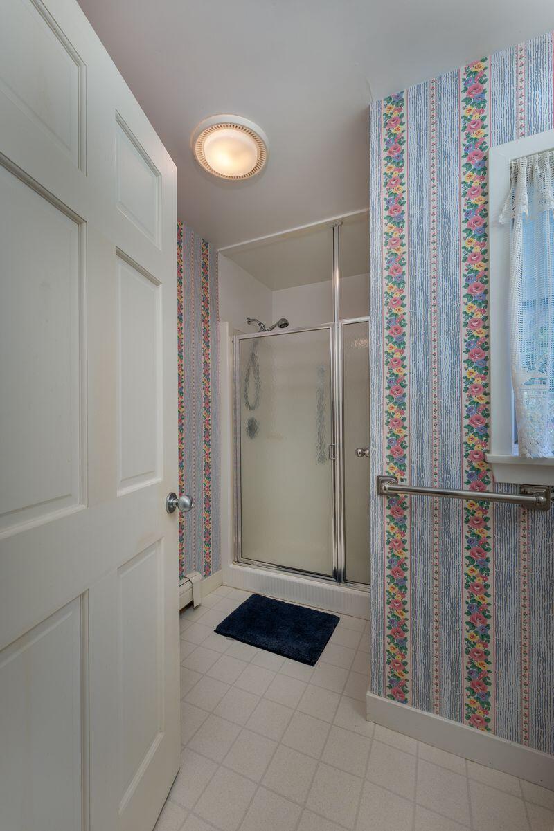 Brunswick, Maine, 04011, United States, 4 Bedrooms Bedrooms, ,3 BathroomsBathrooms,Residential,Active,1900497
