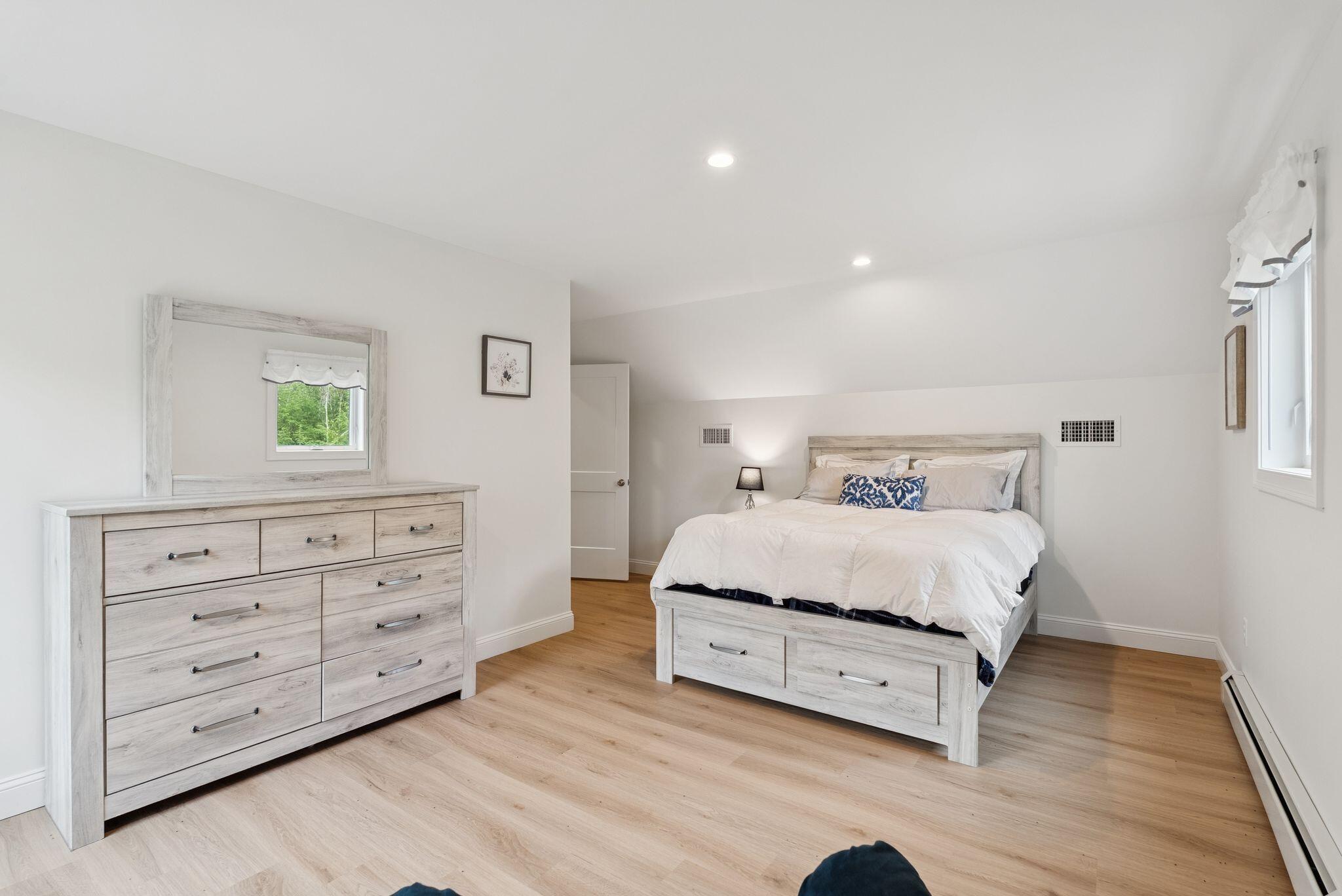 Buxton, Maine, 04093, United States, 4 Bedrooms Bedrooms, ,4 BathroomsBathrooms,Residential,Active,1909608