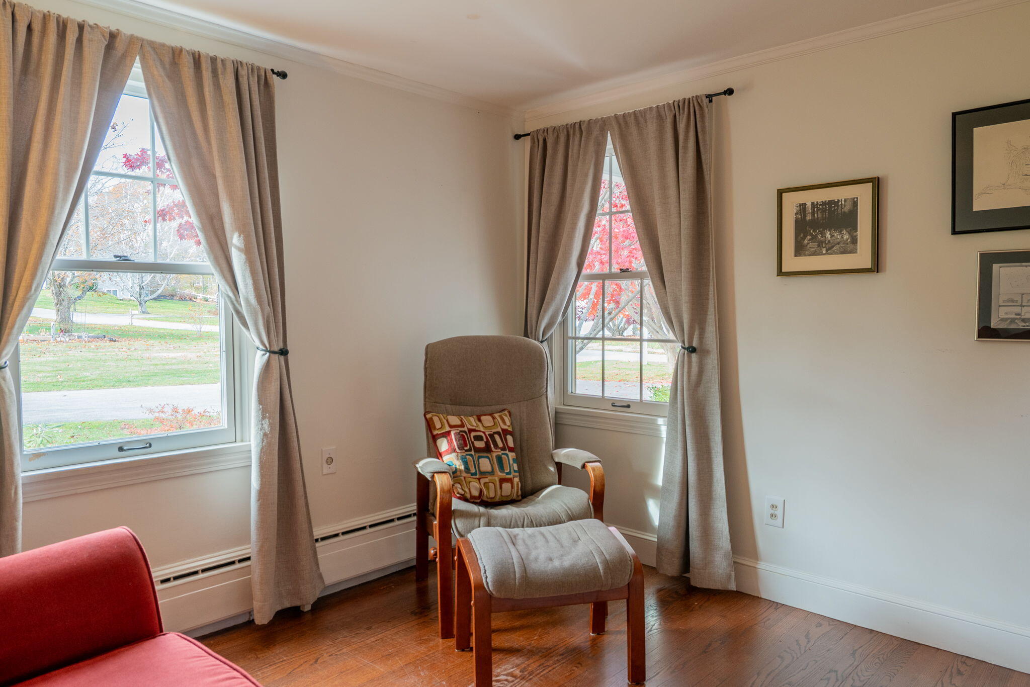 Cumberland, Maine, 04110, United States, 5 Bedrooms Bedrooms, ,3 BathroomsBathrooms,Residential,Active,1989779