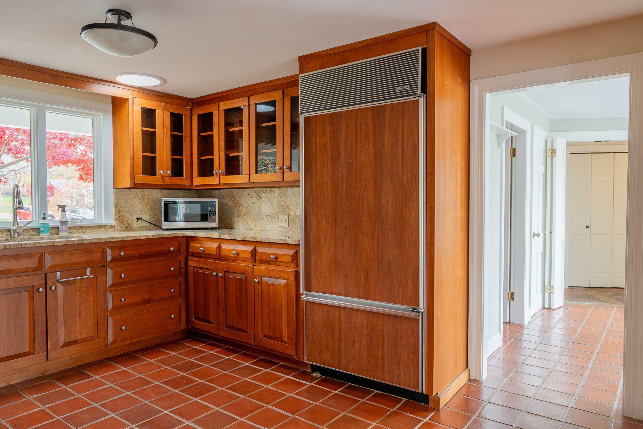 Cumberland, Maine, 04110, United States, 5 Bedrooms Bedrooms, ,3 BathroomsBathrooms,Residential,Active,1989779