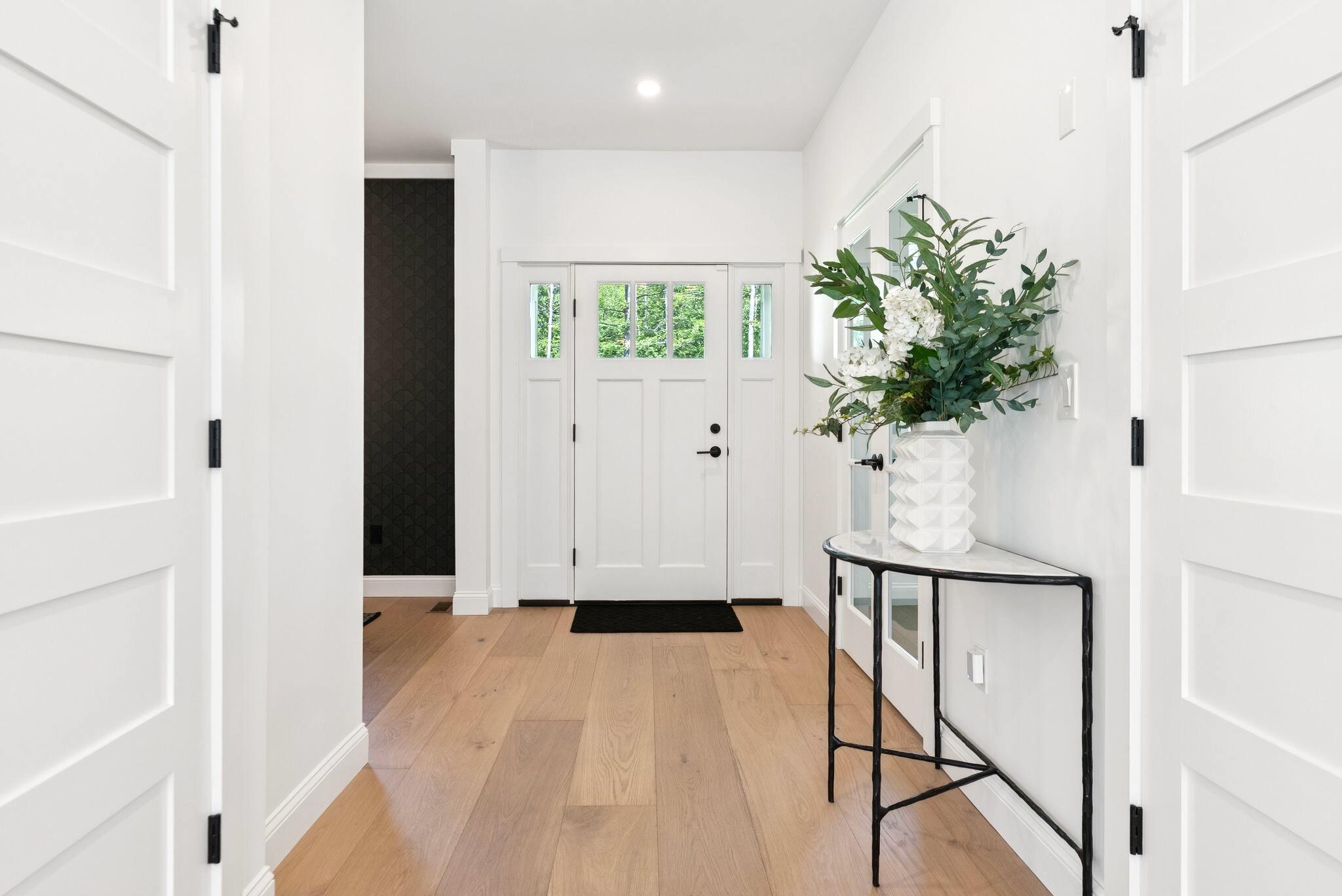 Cumberland, Maine, 04021, United States, ,5 BathroomsBathrooms,Residential,Active,1899925