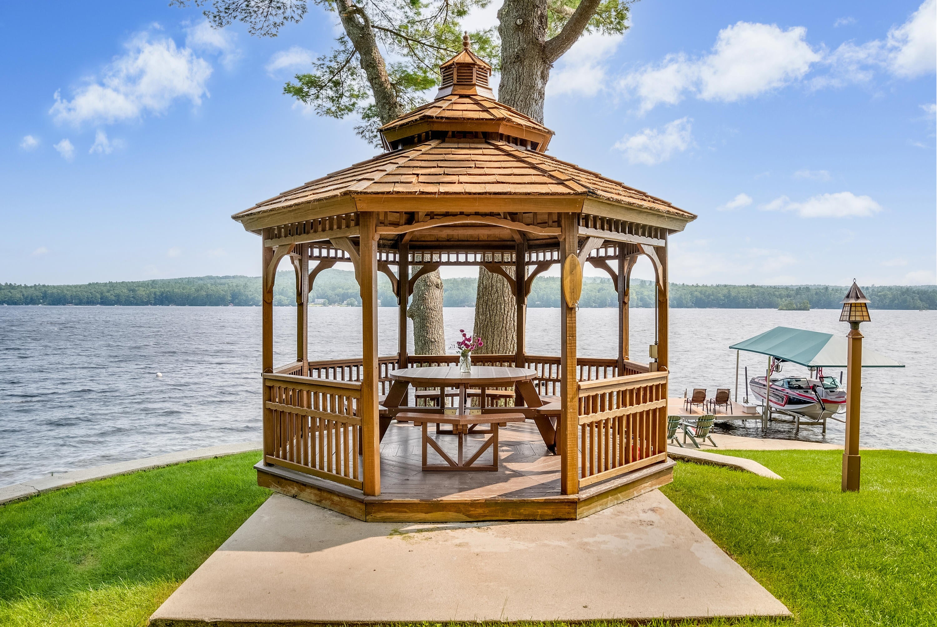 Naples, Maine, 04055, United States, 9 Bedrooms Bedrooms, ,8 BathroomsBathrooms,Residential,Active,1905064