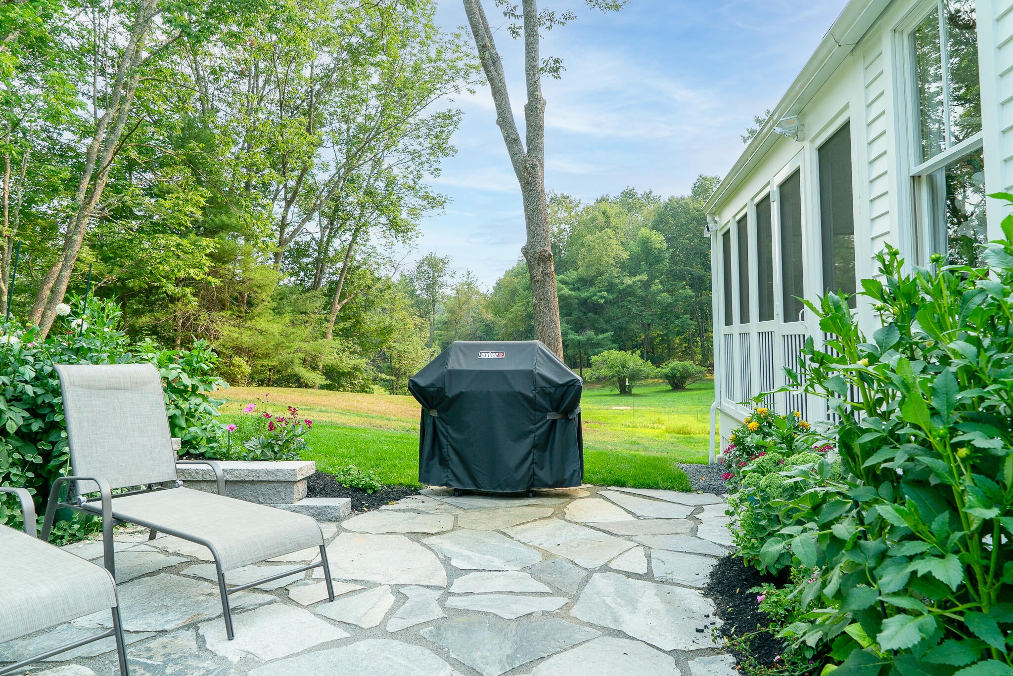 South Berwick, Maine, 03908, United States, 3 Bedrooms Bedrooms, ,2 BathroomsBathrooms,Residential,Active,1929451