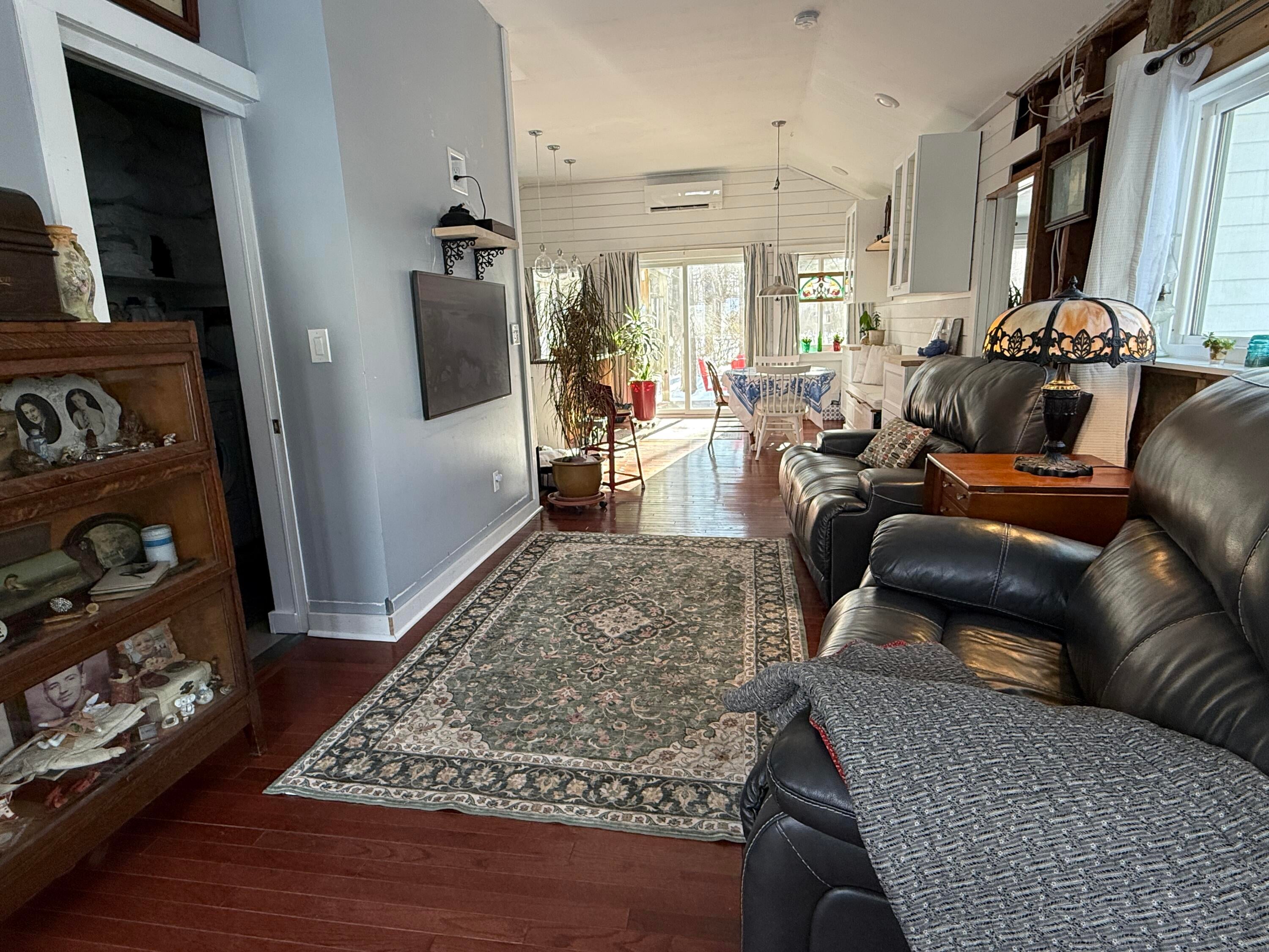 Ogunquit, Maine, 03907, United States, 6 Bedrooms Bedrooms, ,6 BathroomsBathrooms,Residential,Active,2012671